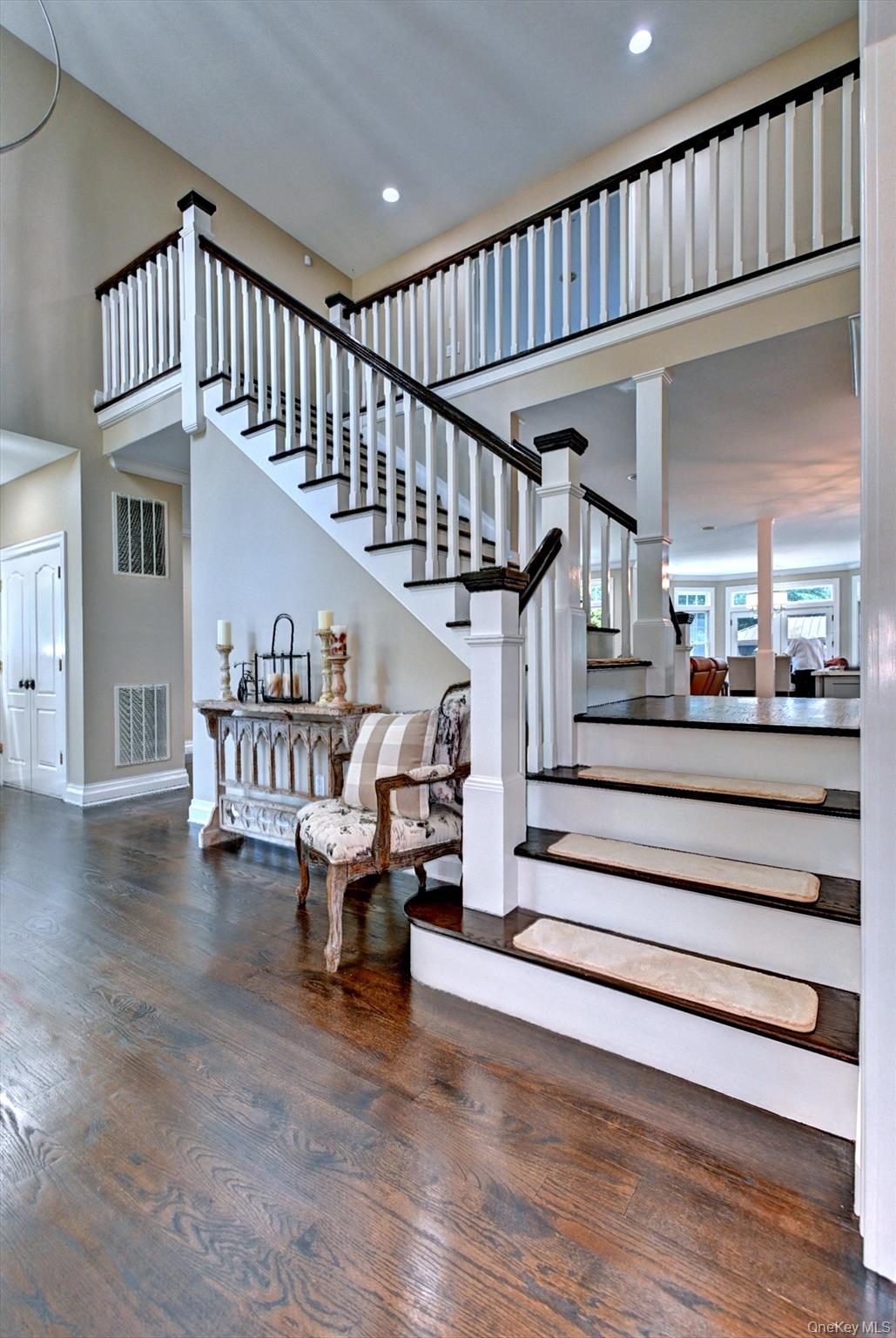 4 Briana Court, East Moriches, NY 11940