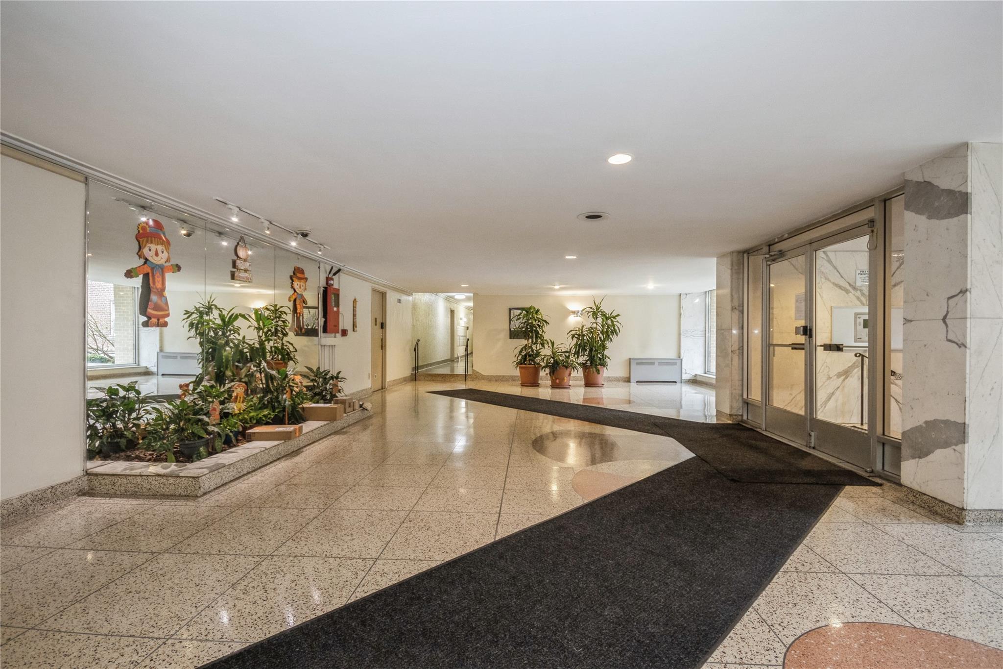 4 Sadore Lane # 3E, Yonkers, NY 10710