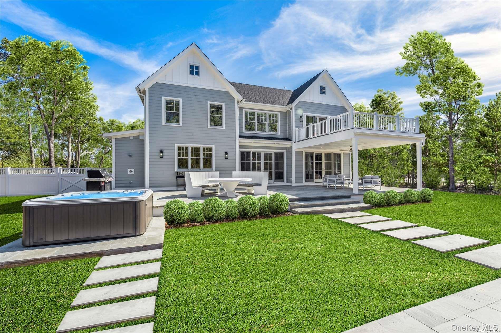 9 Mill Road, Remsenburg, NY 11960