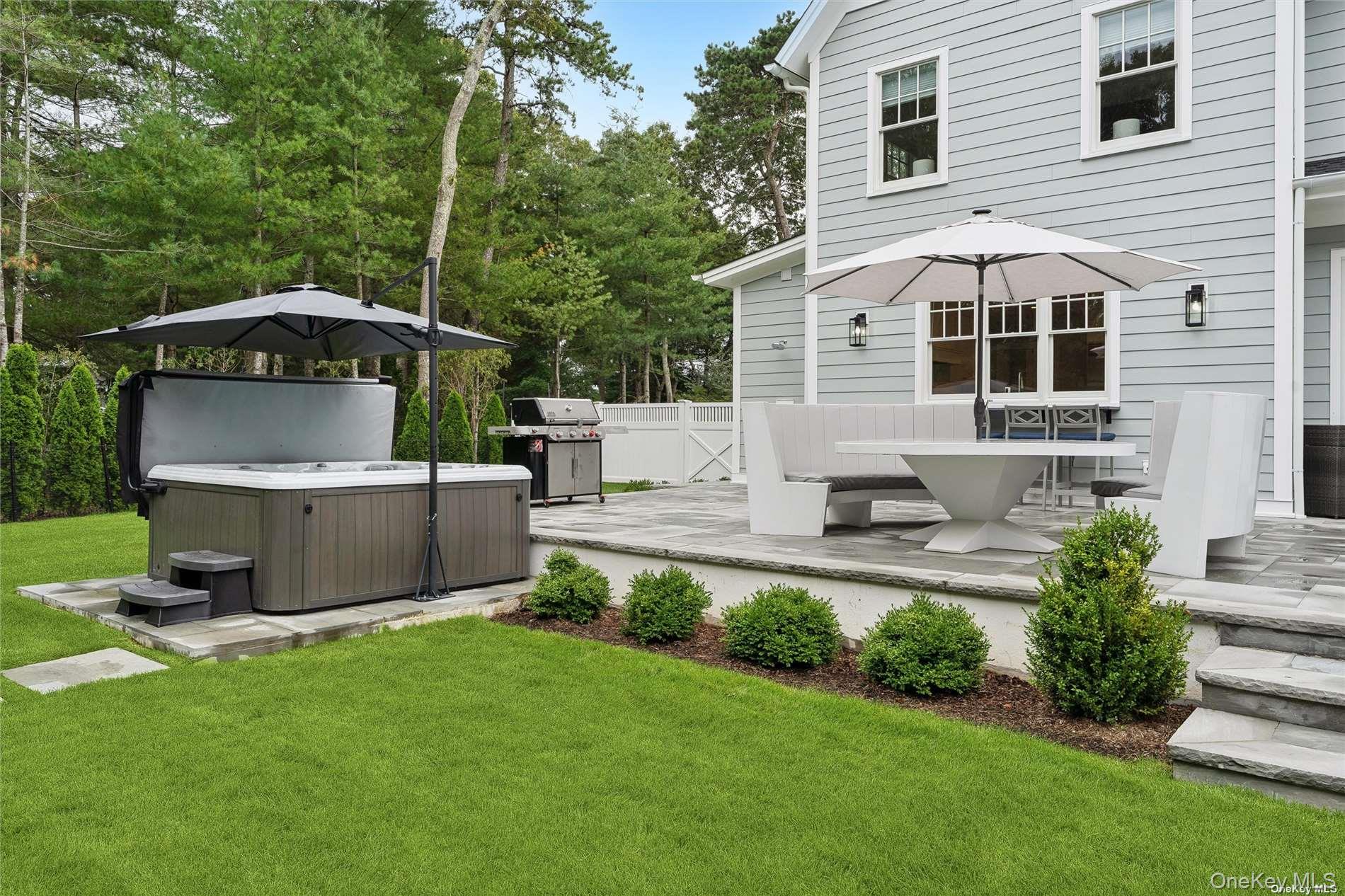 9 Mill Road, Remsenburg, NY 11960