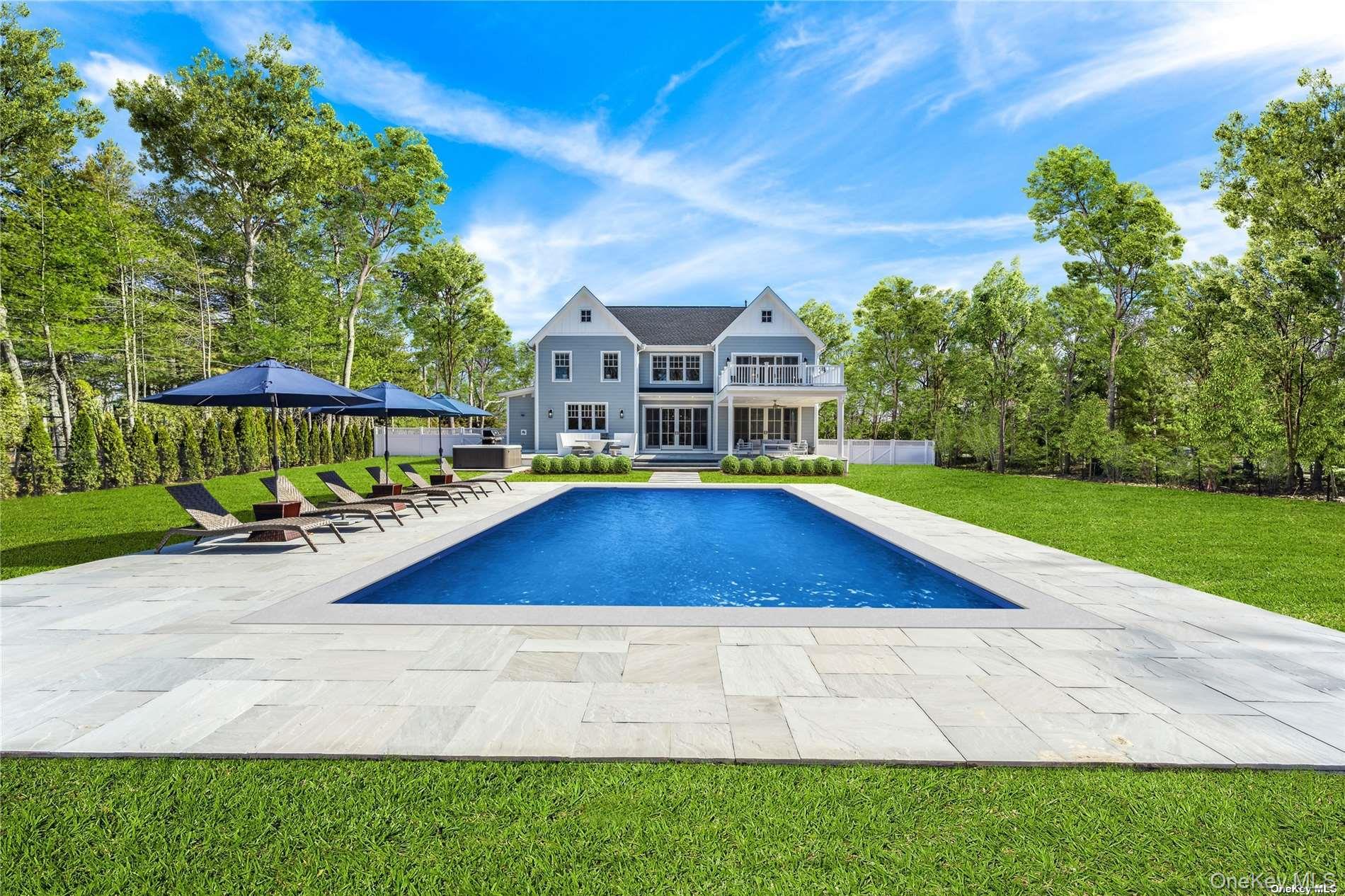 9 Mill Road, Remsenburg, NY 11960