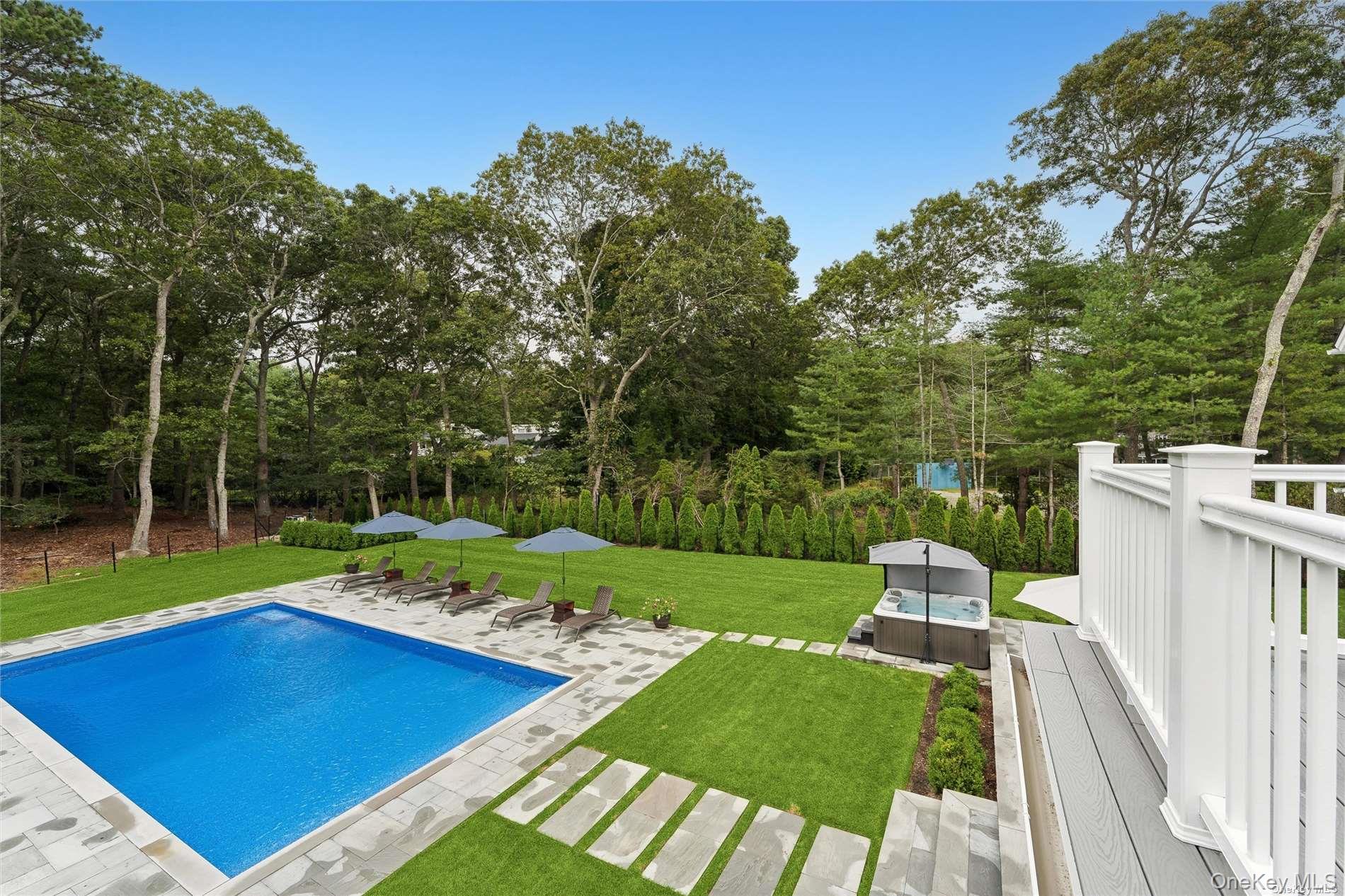 9 Mill Road, Remsenburg, NY 11960