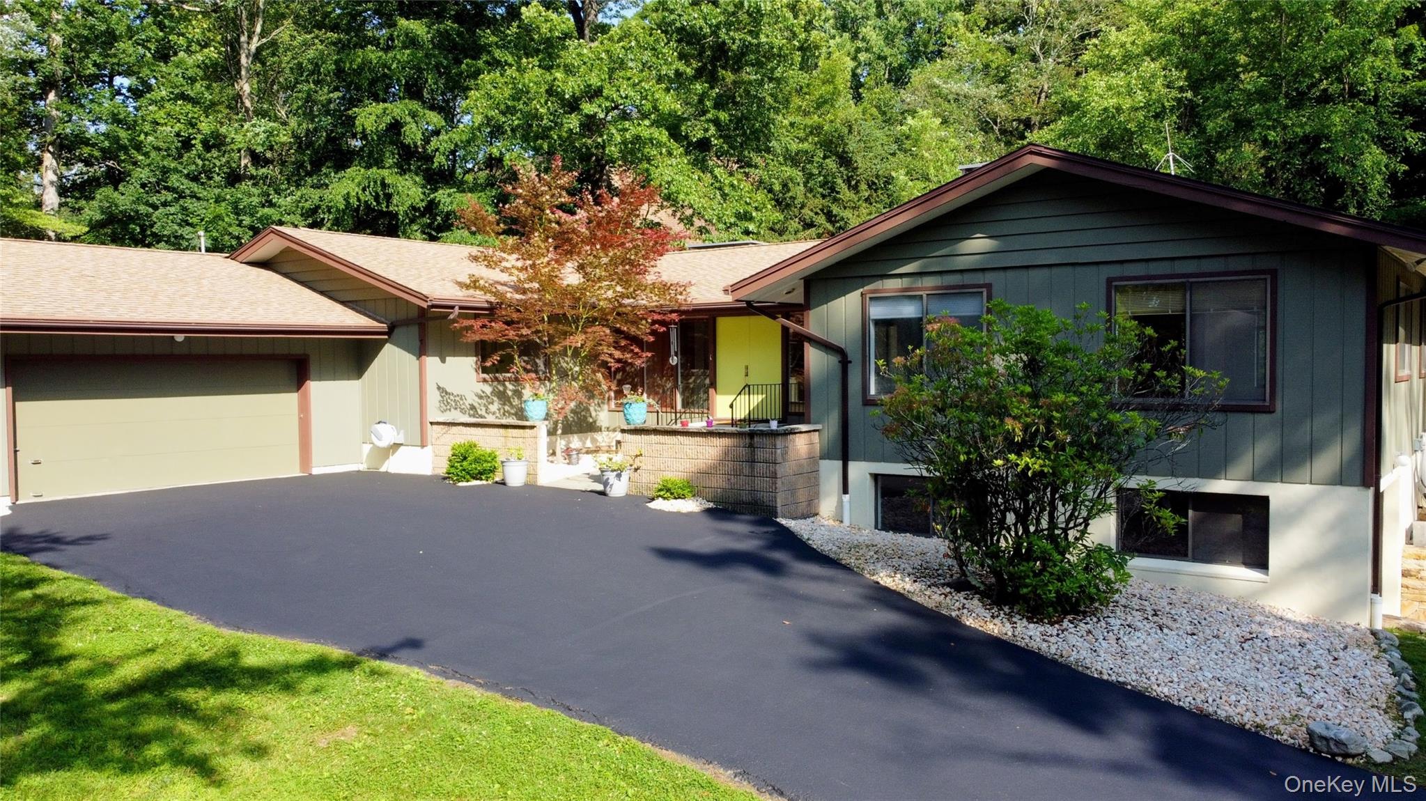 2 Innsbruck Boulevard, Hopewell Junction, NY 12533