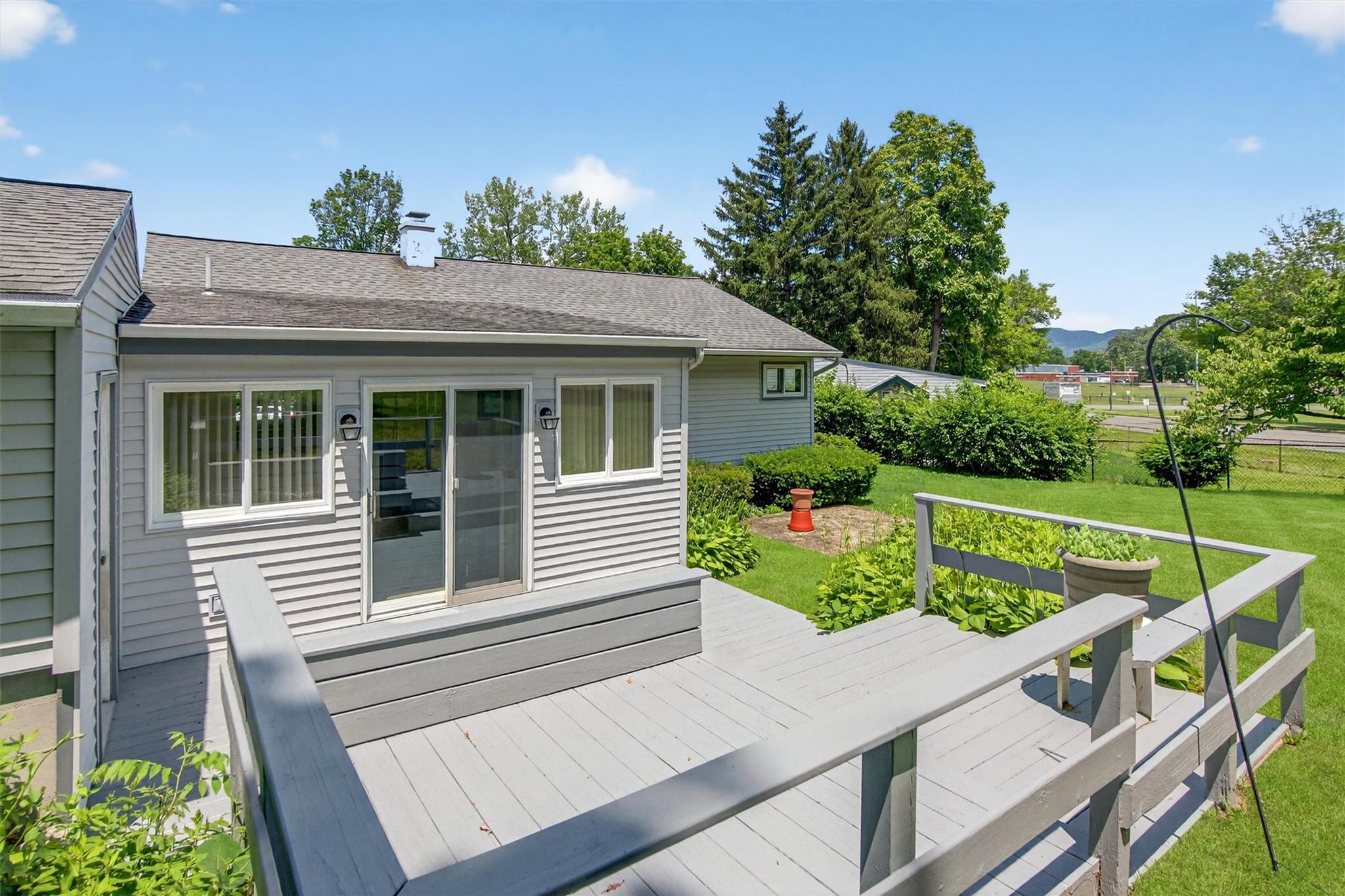 6 Peter Scott Drive, Cornwall, NY 12518