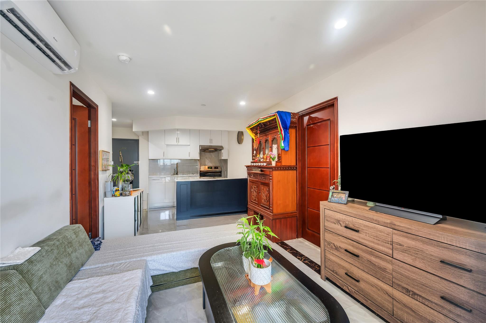 7425 43rd Avenue # 2A, Elmhurst, NY 11373