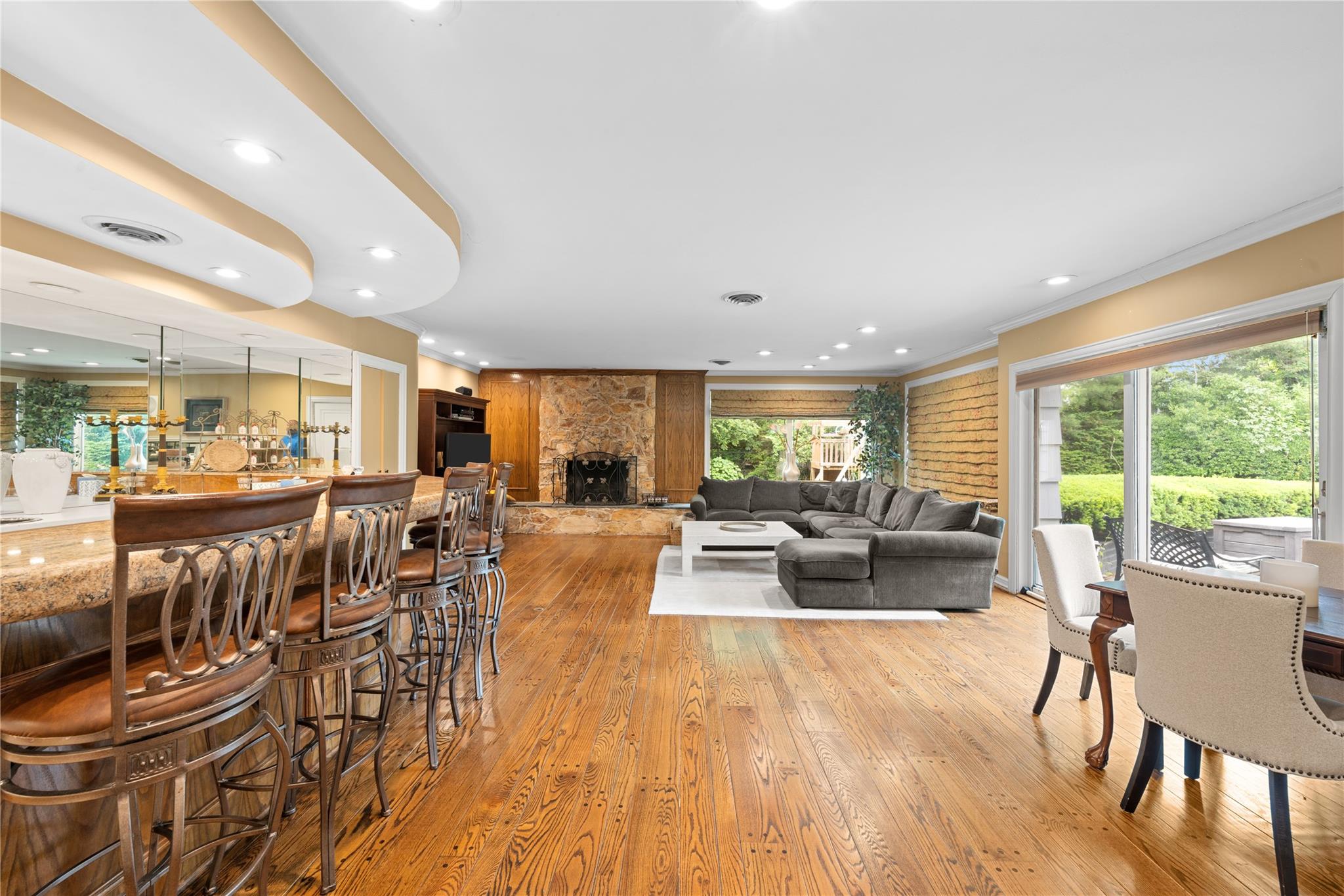 156 Lefferts Road, Woodmere, NY 11598