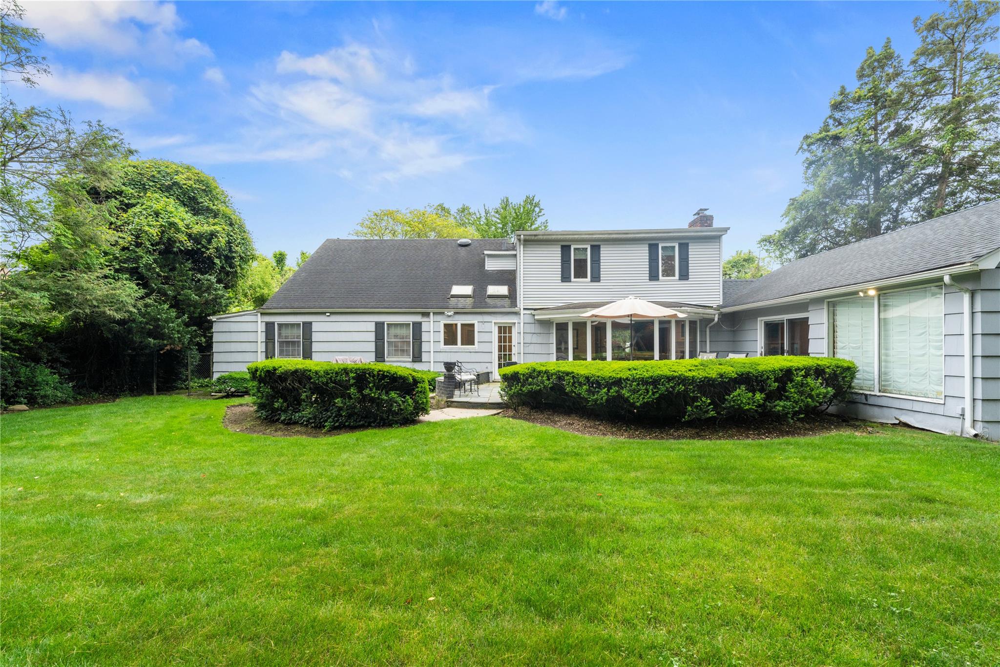 156 Lefferts Road, Woodmere, NY 11598