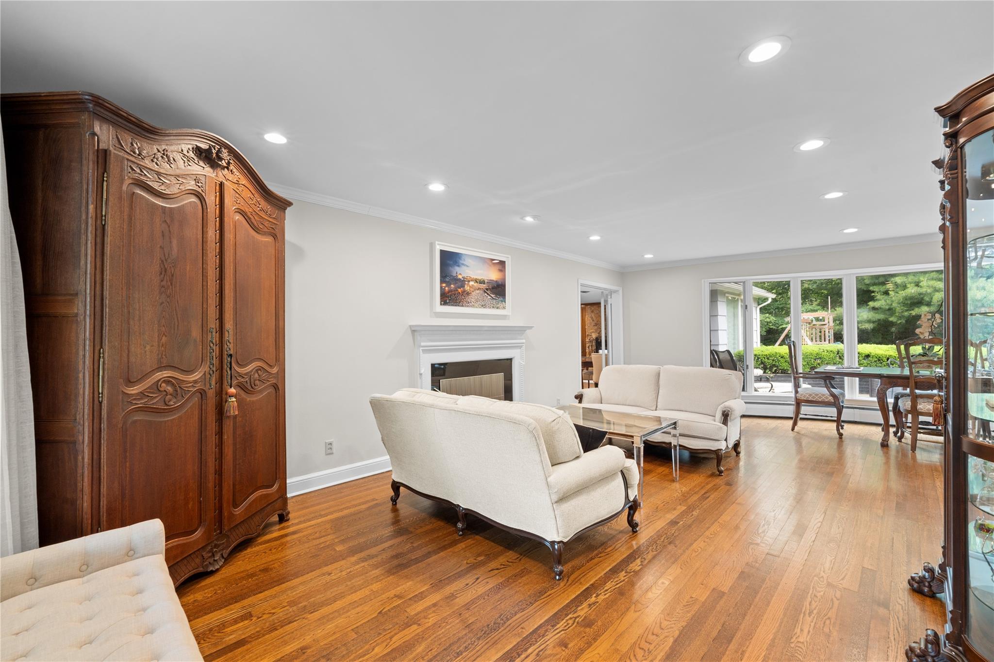 156 Lefferts Road, Woodmere, NY 11598