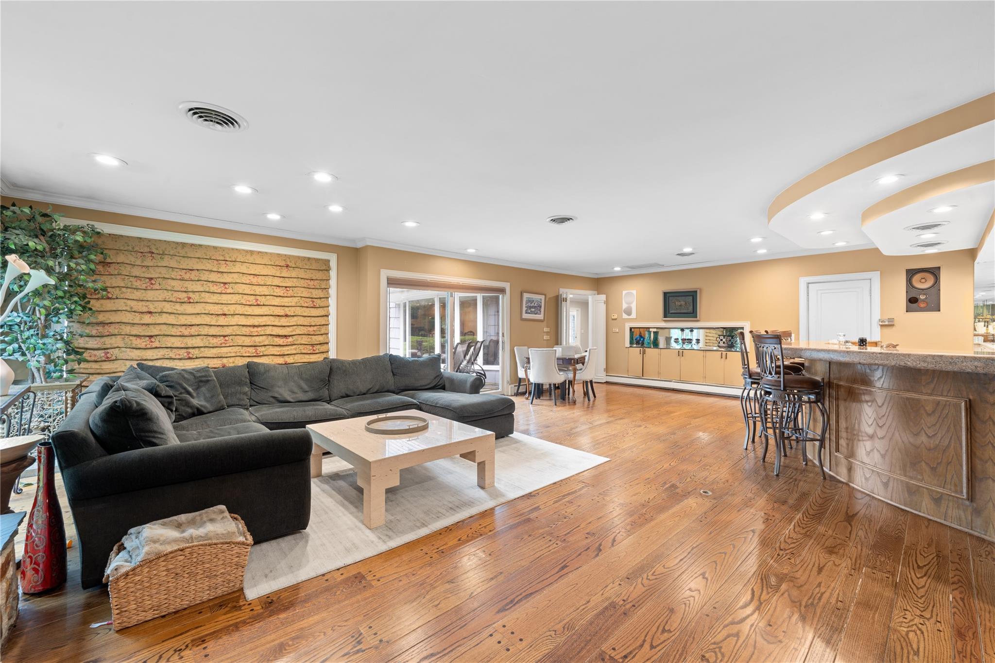 156 Lefferts Road, Woodmere, NY 11598