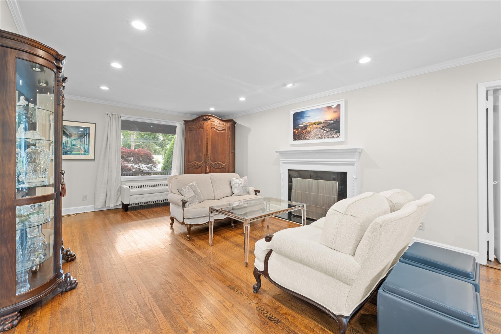 156 Lefferts Road, Woodmere, NY 11598