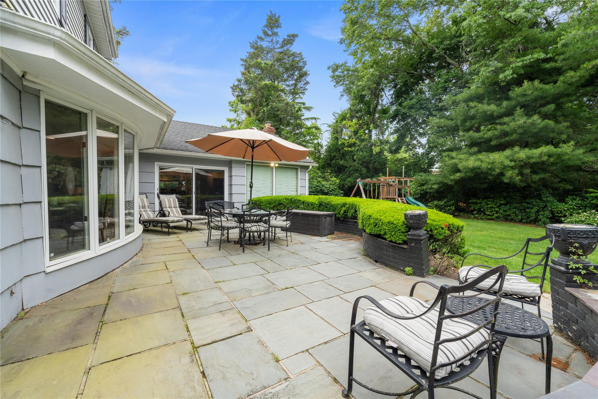 156 Lefferts Road, Woodmere, NY 11598