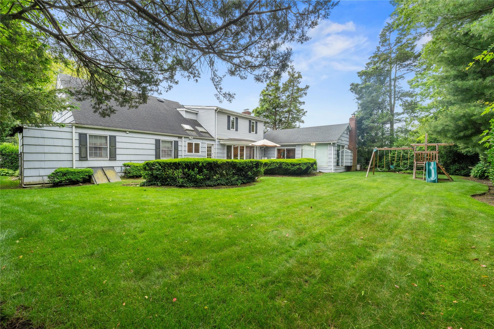 156 Lefferts Road, Woodmere, NY 11598