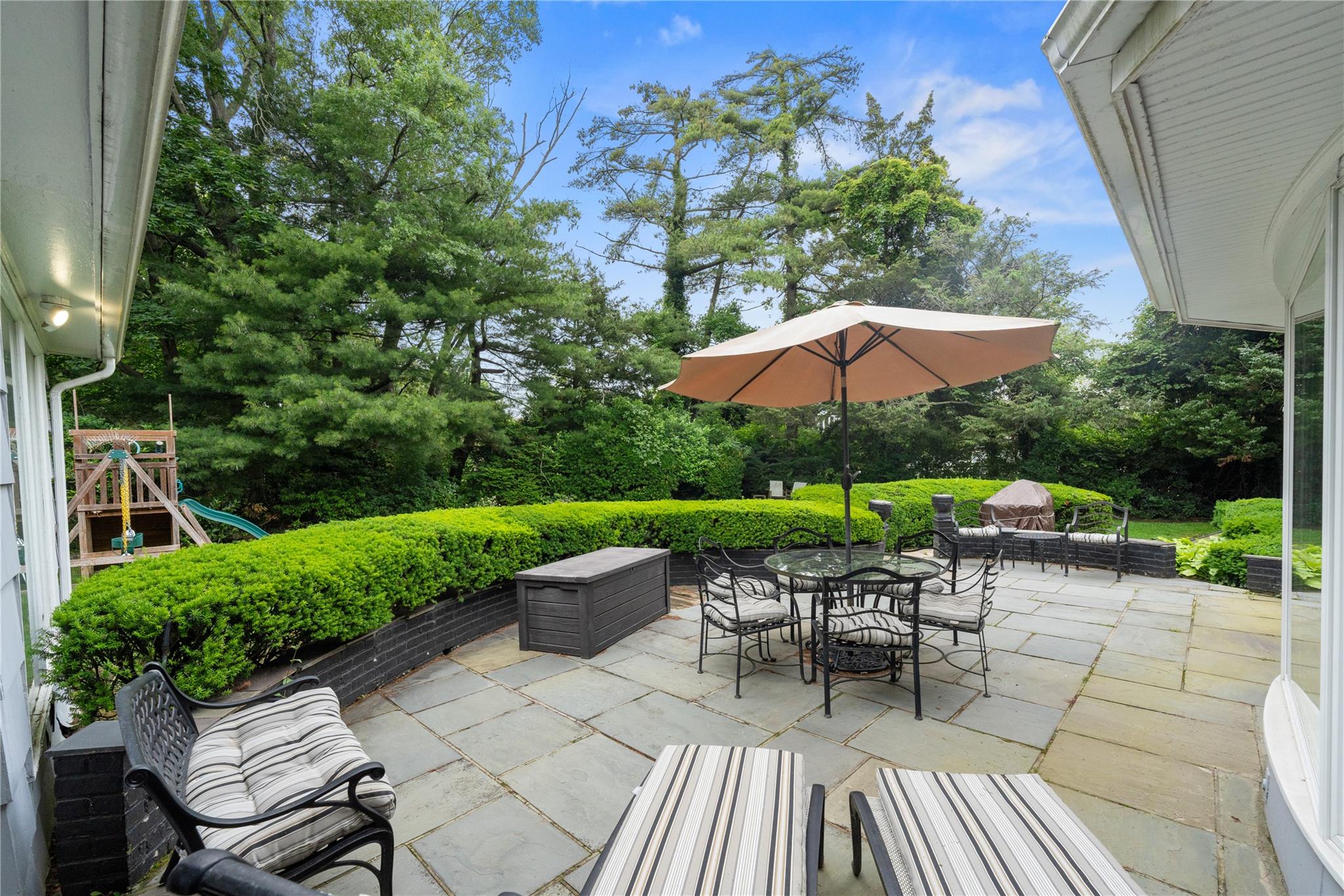 156 Lefferts Road, Woodmere, NY 11598