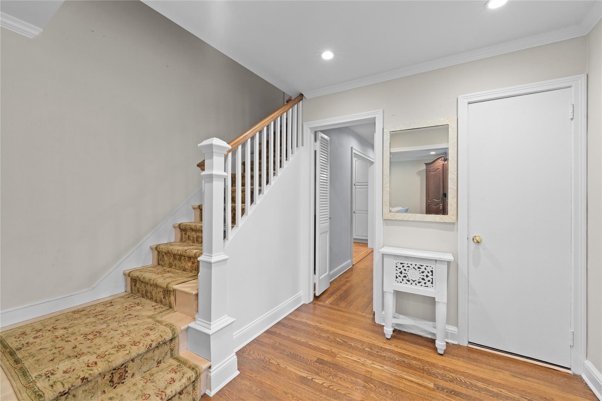 156 Lefferts Road, Woodmere, NY 11598