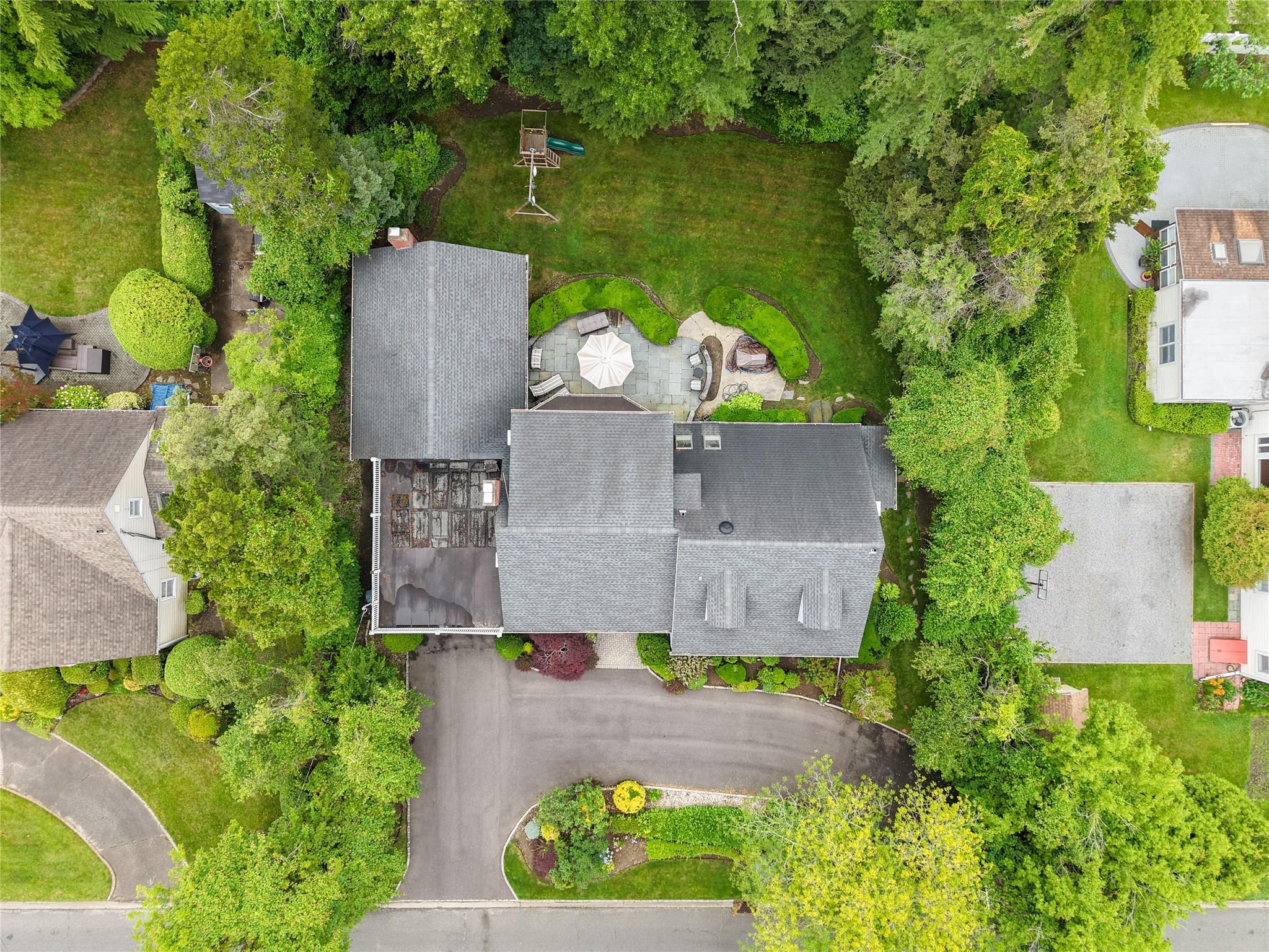 156 Lefferts Road, Woodmere, NY 11598