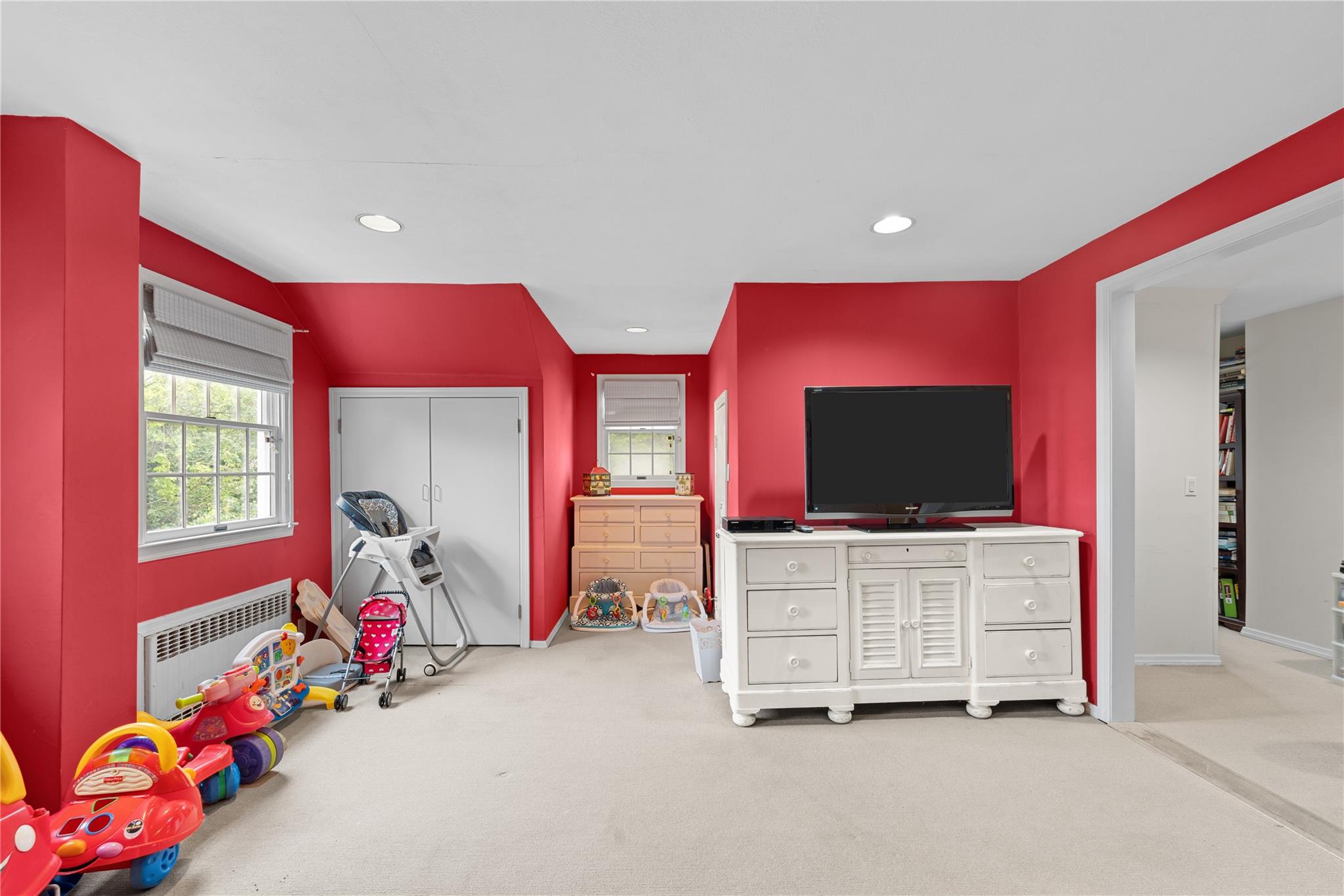 156 Lefferts Road, Woodmere, NY 11598