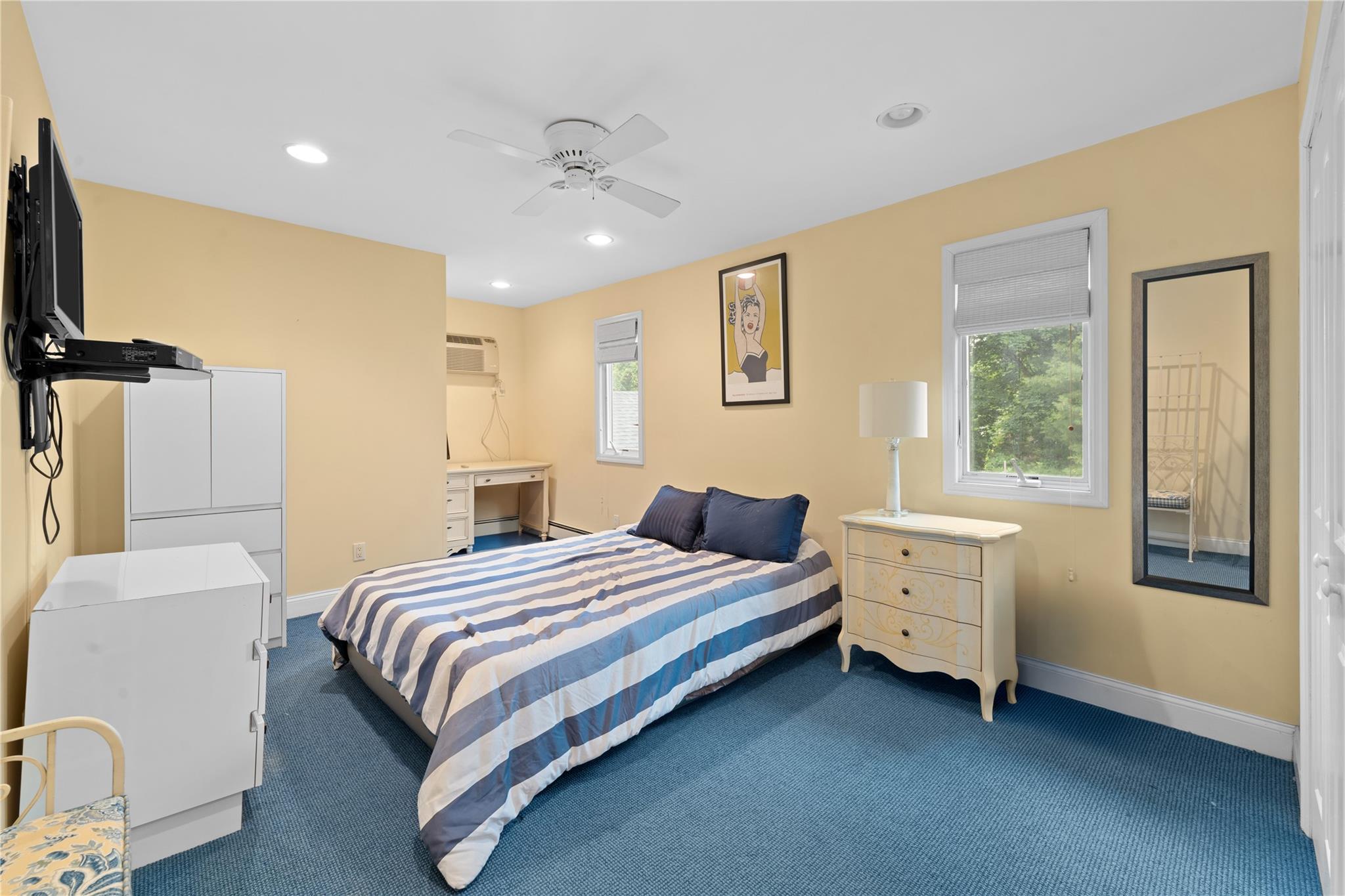 156 Lefferts Road, Woodmere, NY 11598