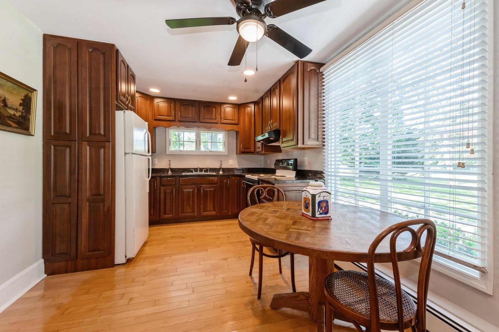 107 S Country Road, East Patchogue, NY 11772