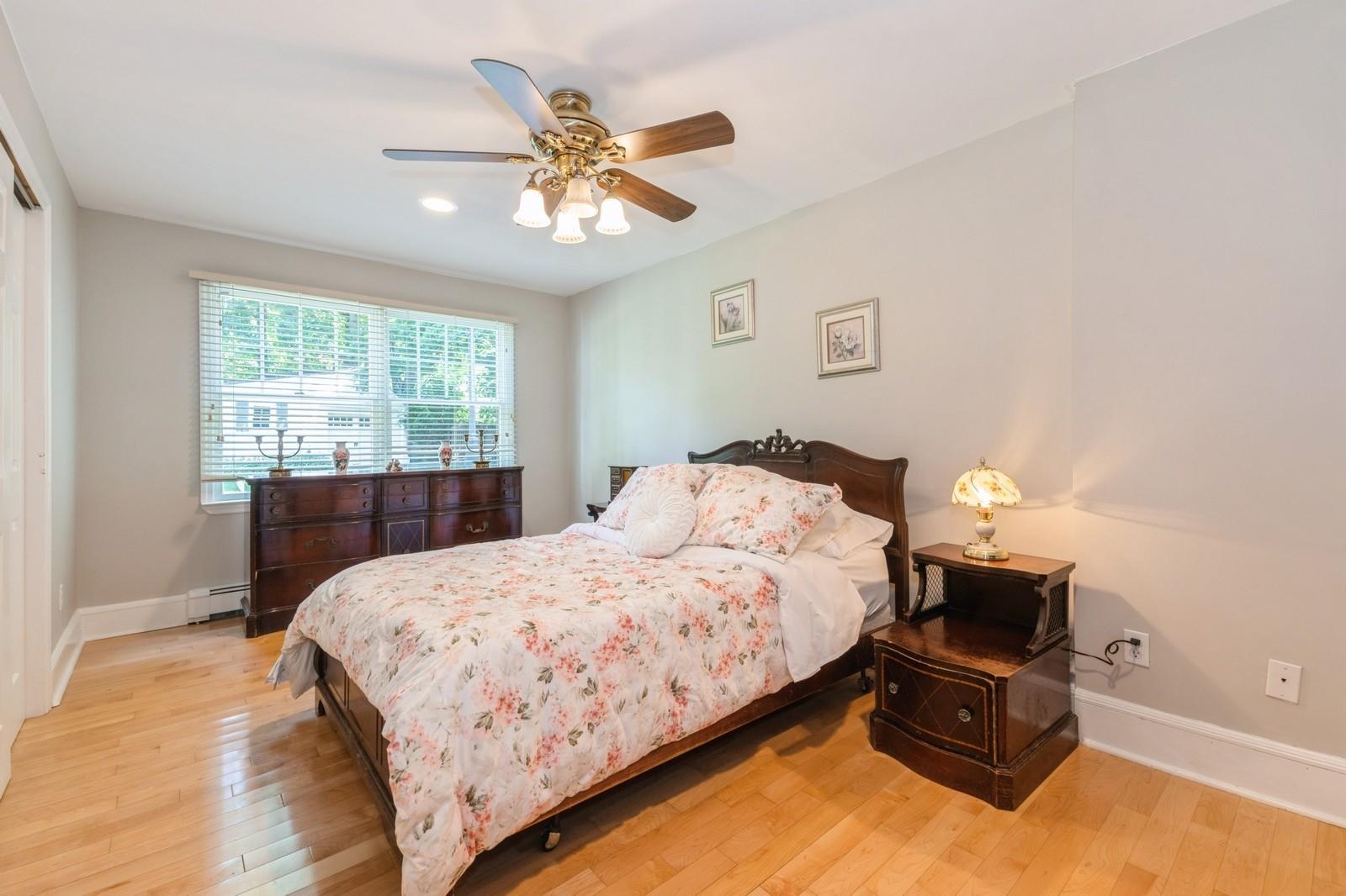 107 S Country Road, East Patchogue, NY 11772