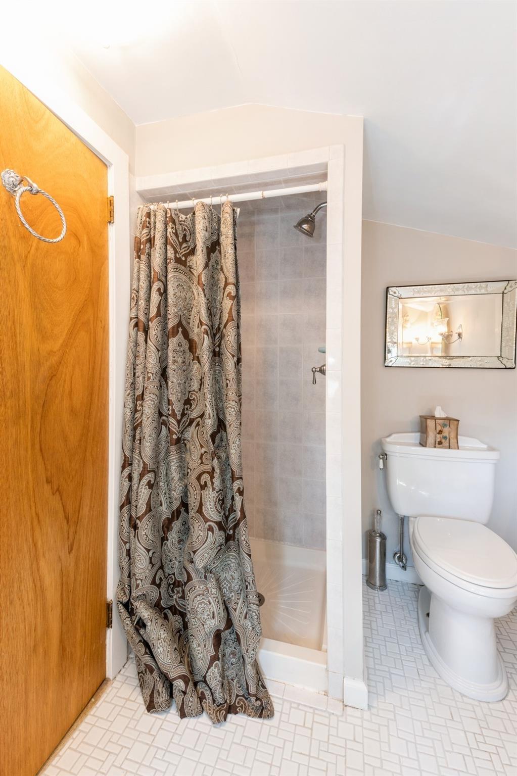 107 S Country Road, East Patchogue, NY 11772