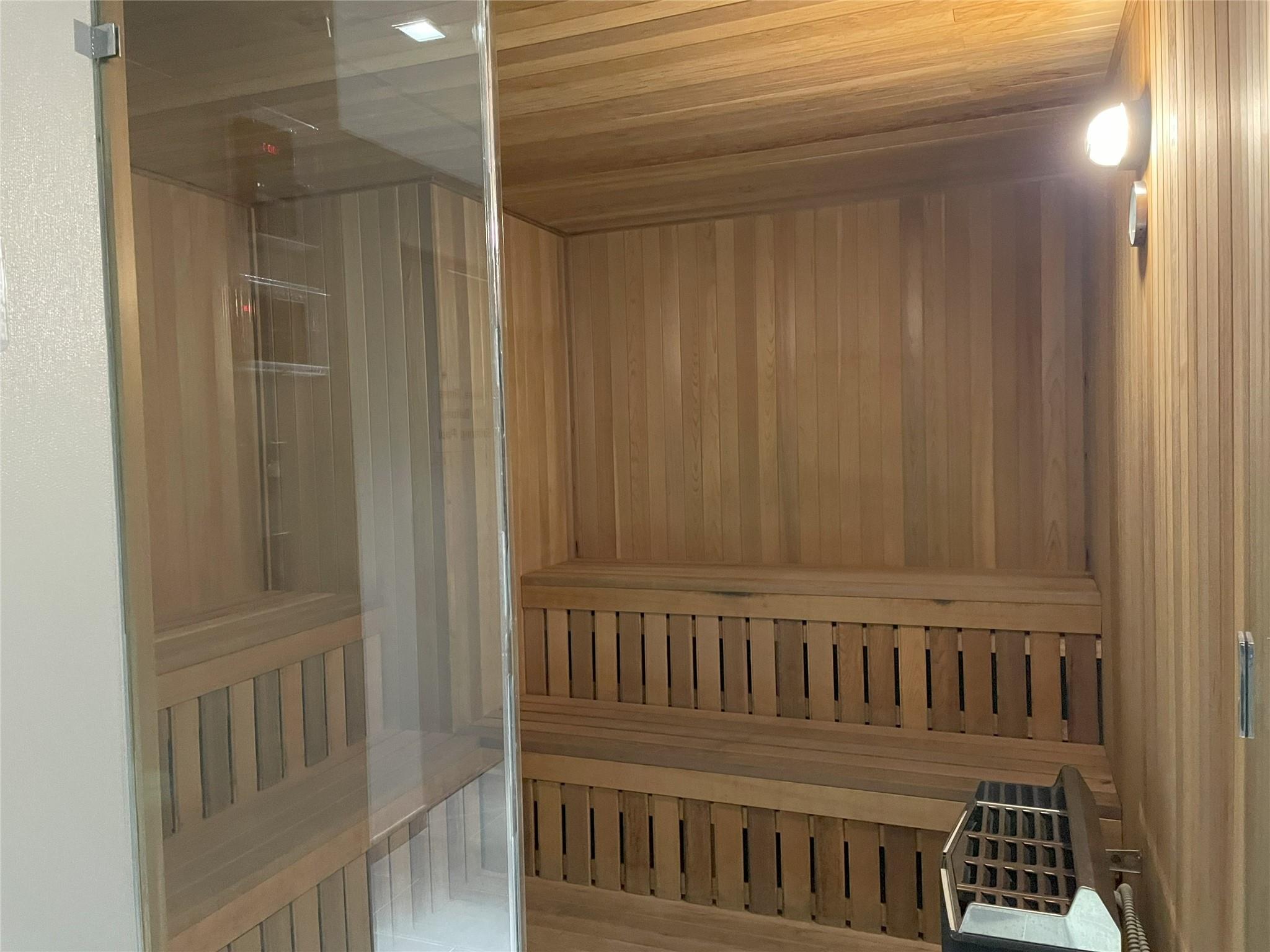 112-01 Queens Boulevard # 20-E, Forest Hills, NY 11375