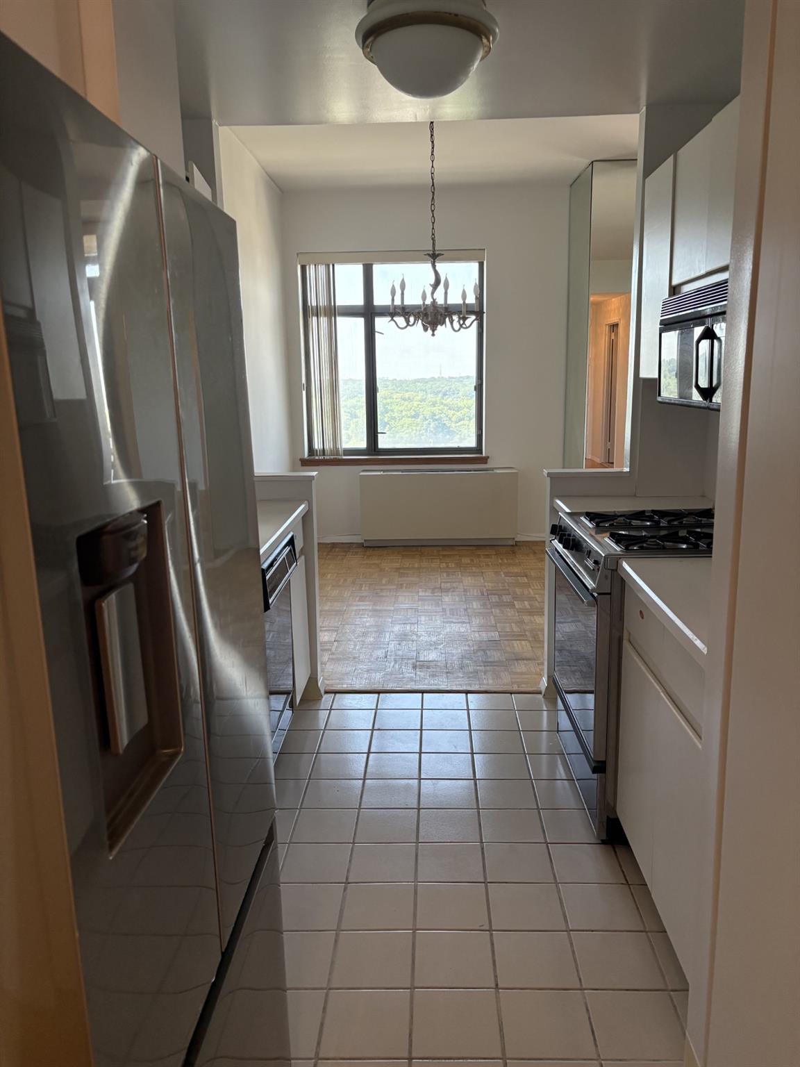 112-01 Queens Boulevard # 20-E, Forest Hills, NY 11375