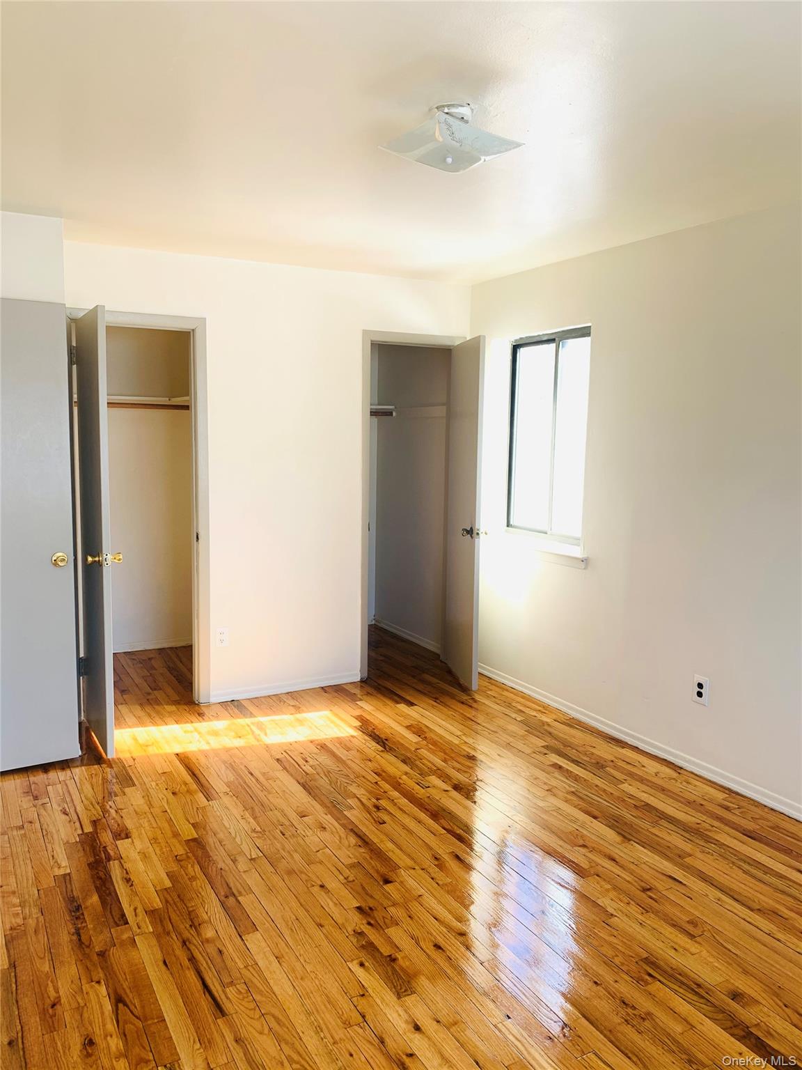 Forest Hills, NY 11374