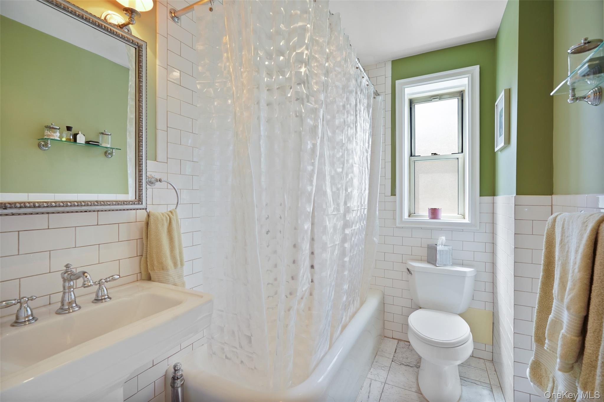 250 Bronxville Road # 2C, Bronxville, NY 10708