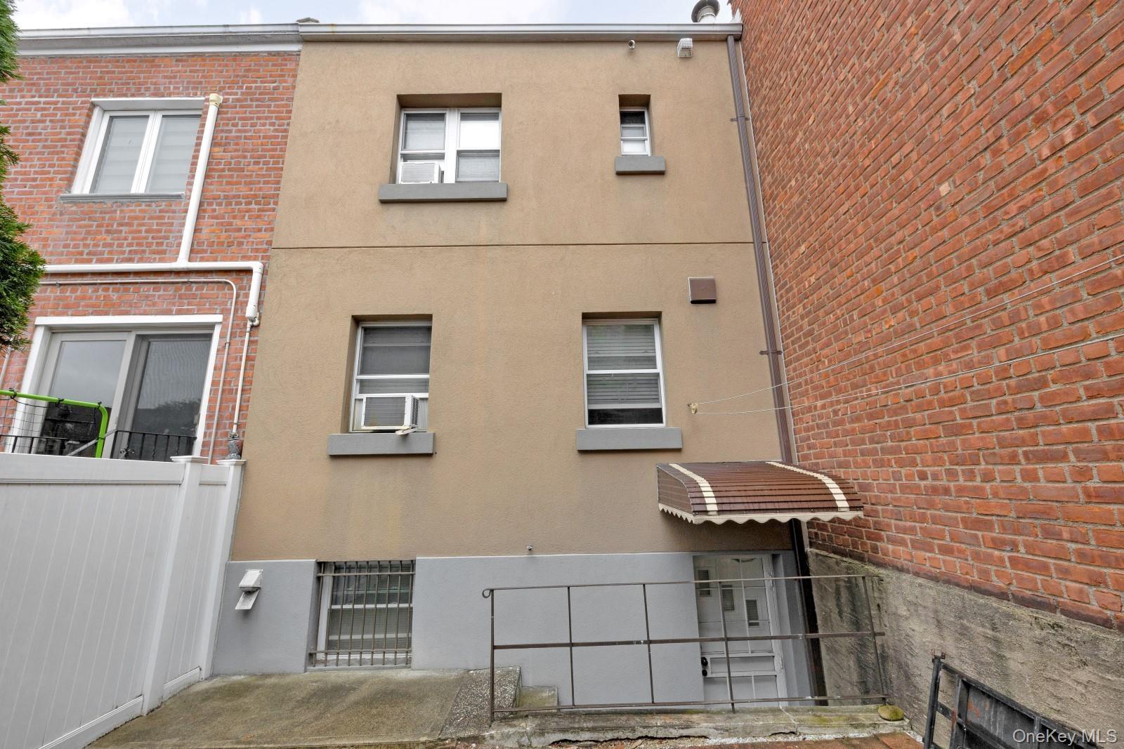 66-48 73rd Place, Middle Village, NY 11379