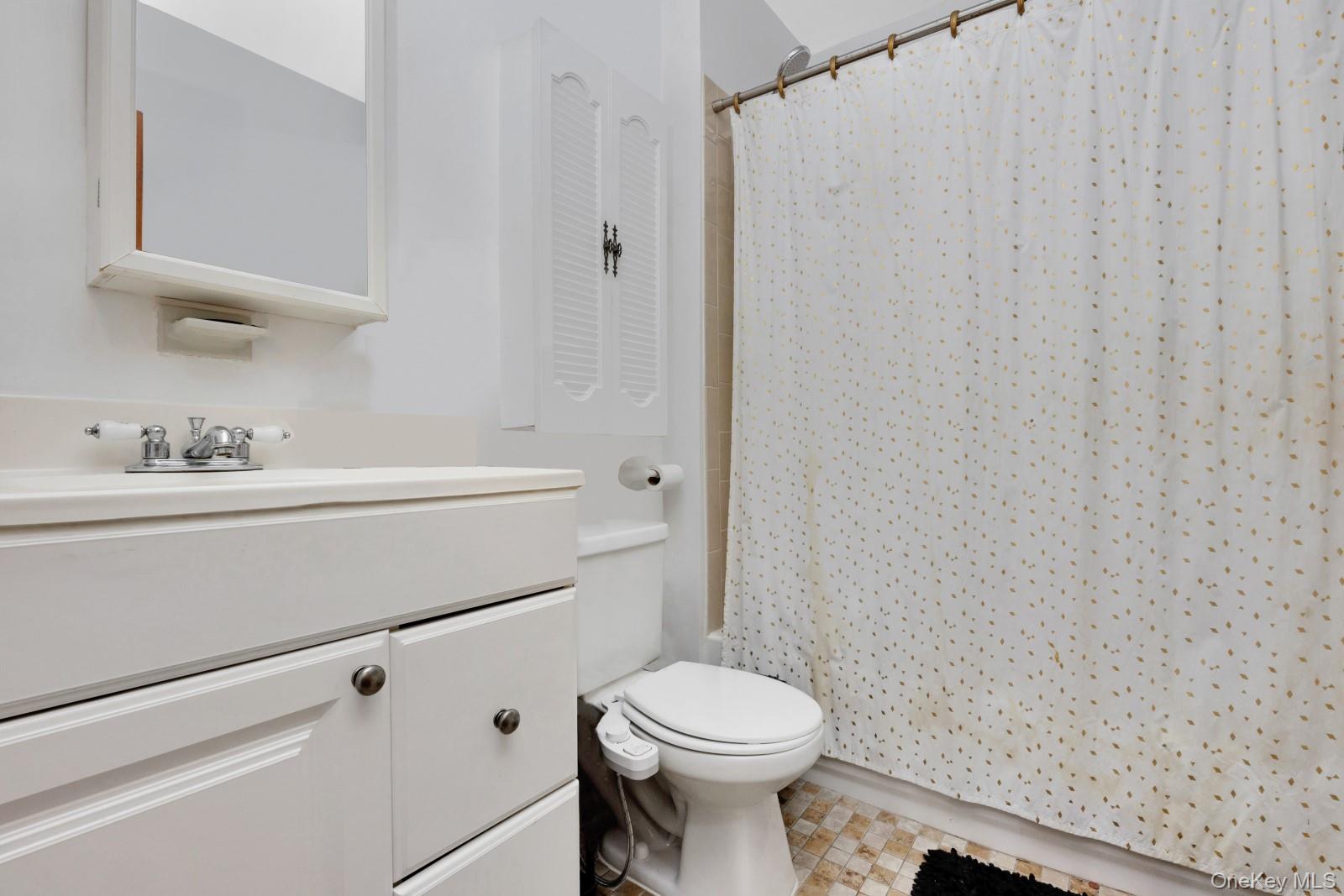 66-48 73rd Place, Middle Village, NY 11379