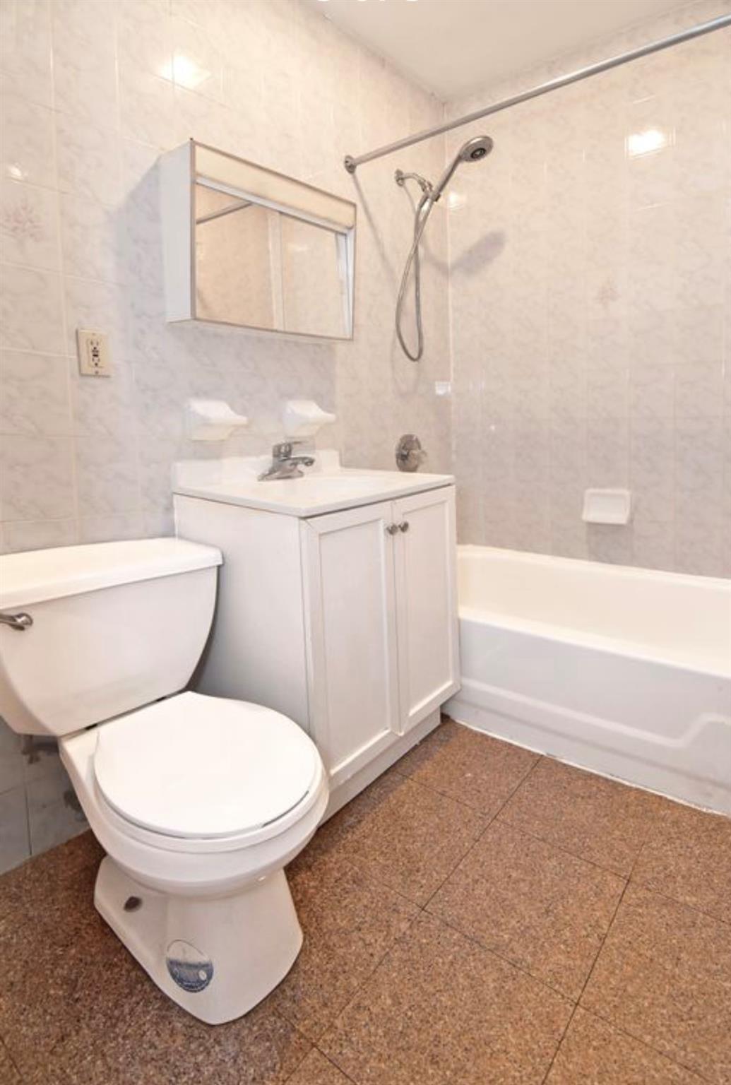 1164 1 Avenue, New York (Manhattan), NY 10065