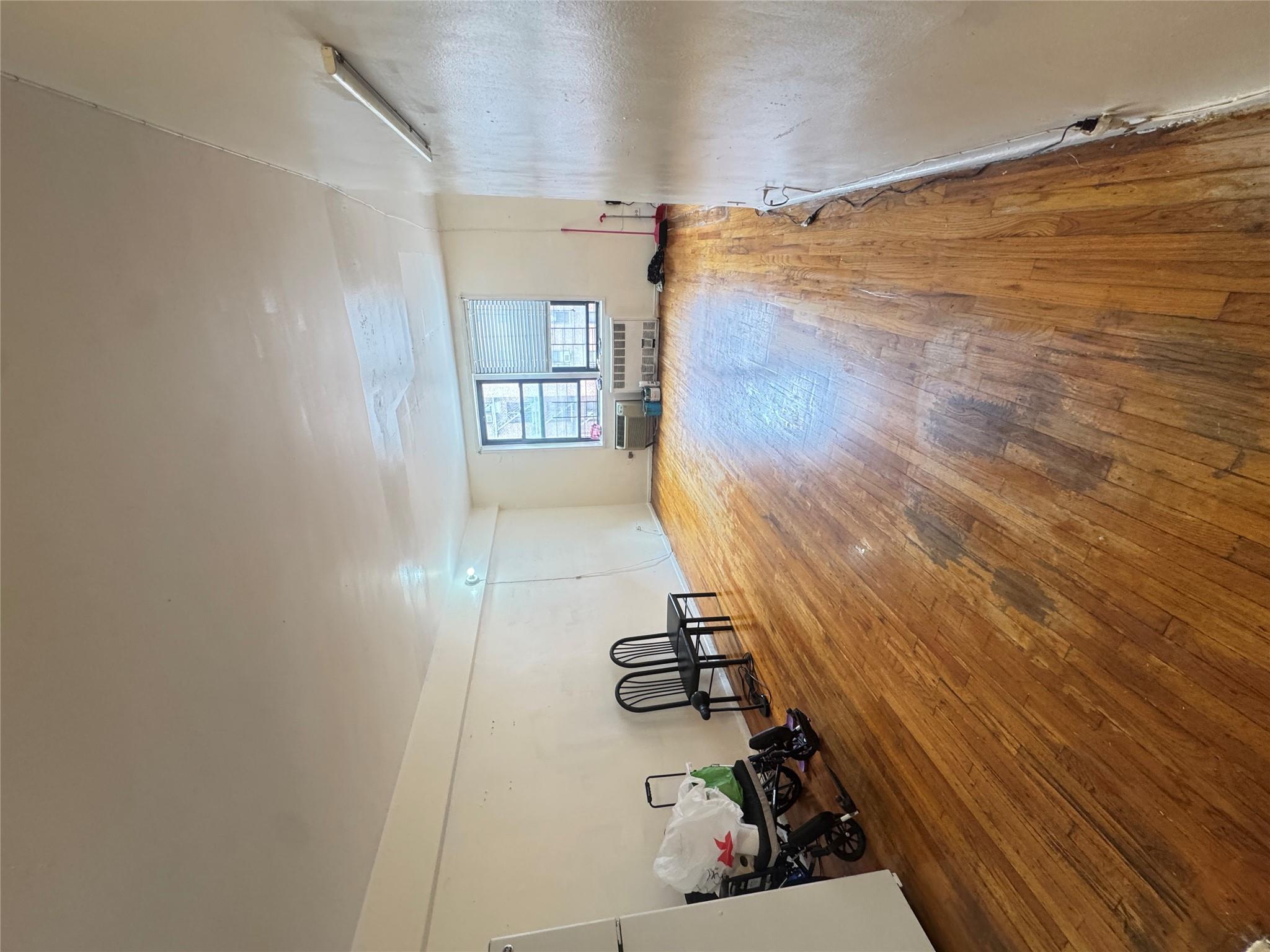 3825 Parsons Boulevard # 4P, Flushing, NY 11354