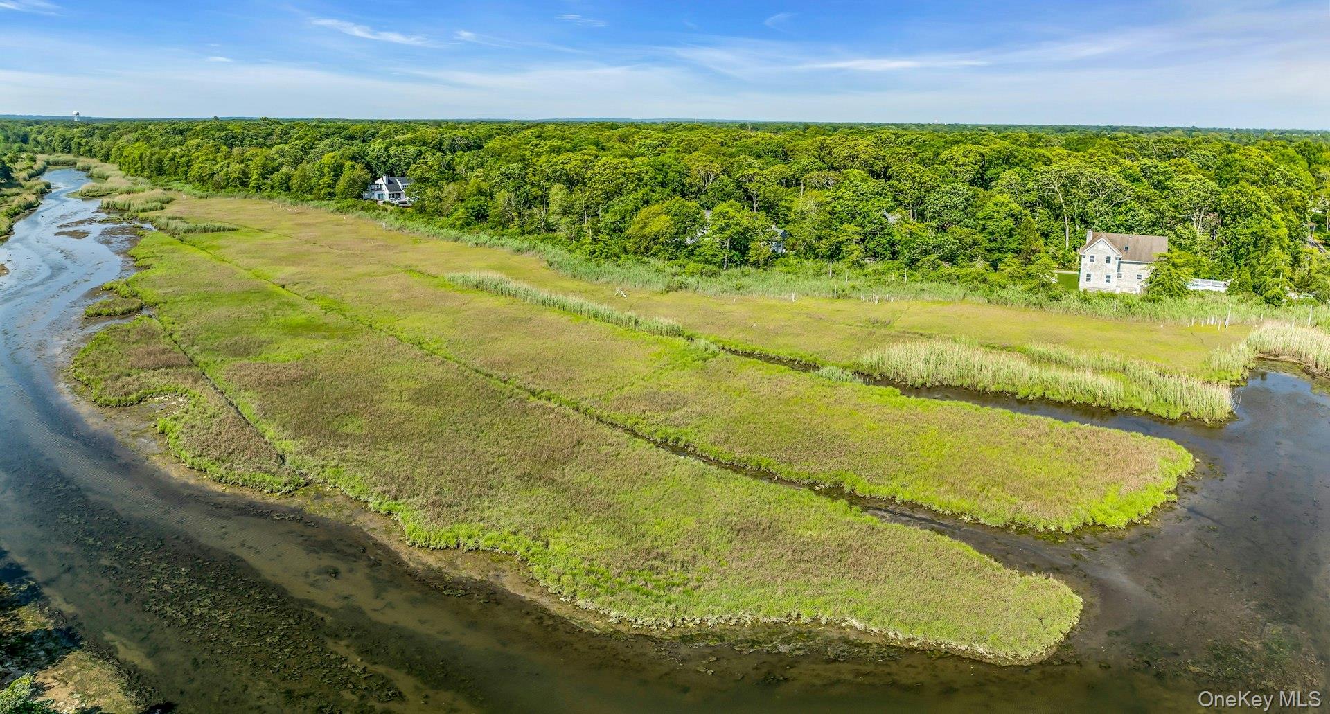 56 S Country Road, Westhampton, NY 11977