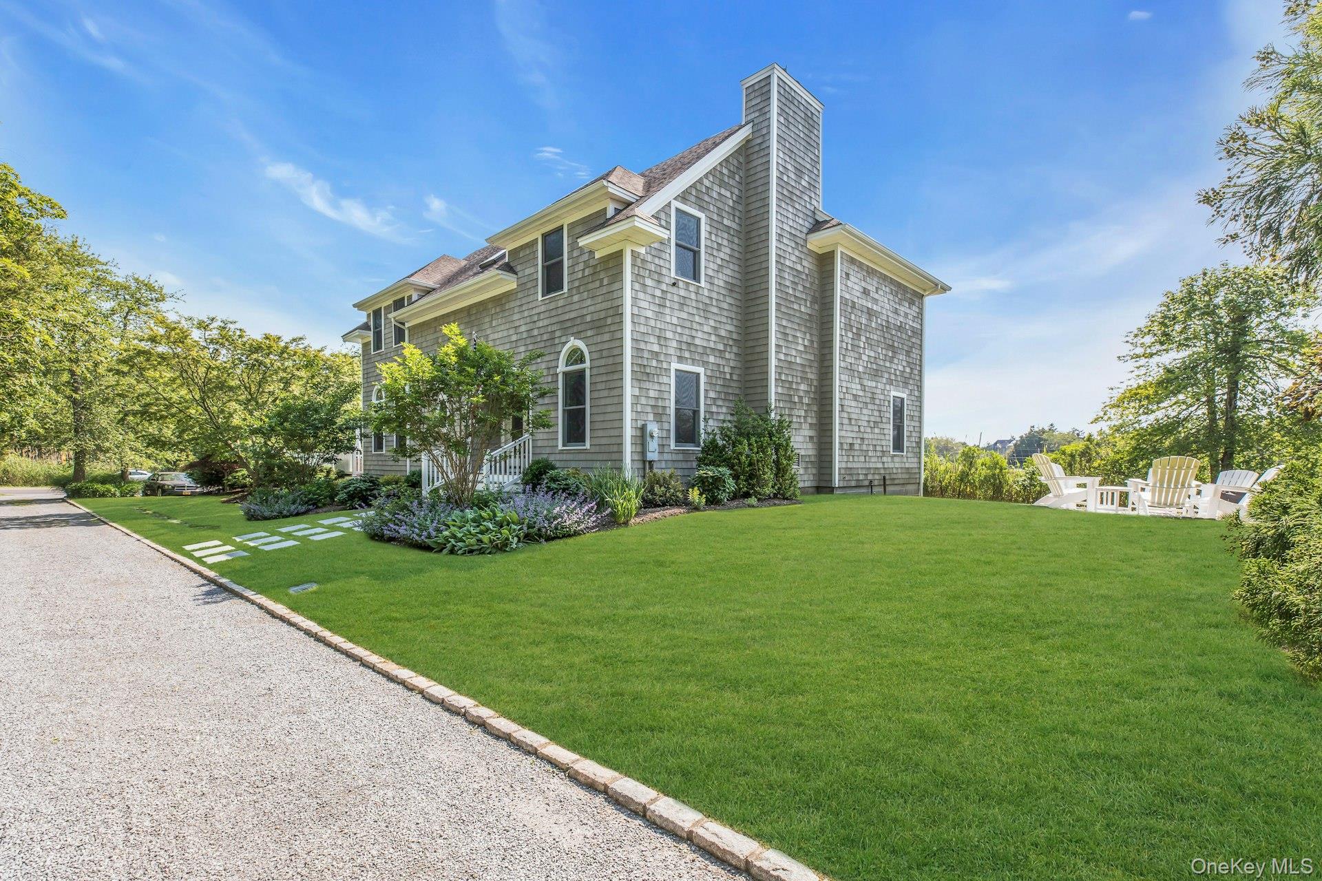 56 S Country Road, Westhampton, NY 11977