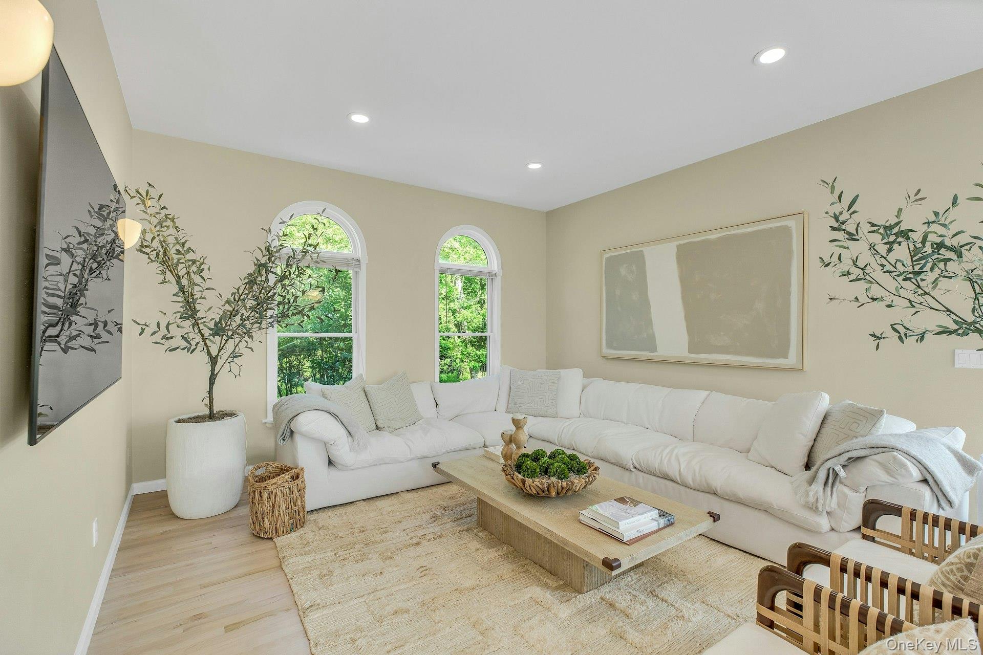 56 S Country Road, Westhampton, NY 11977