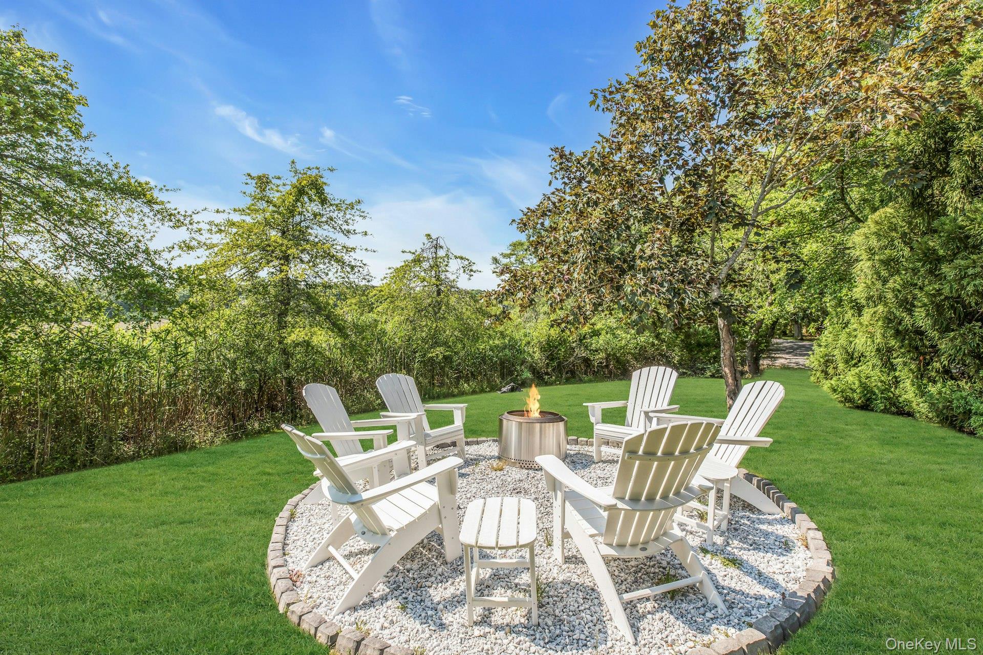 56 S Country Road, Westhampton, NY 11977