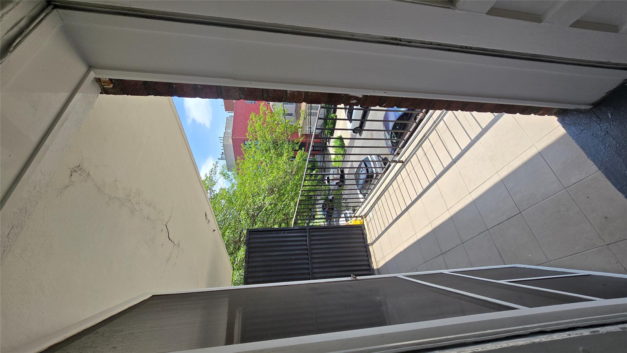 86-05 60 Road # 2E, Elmhurst, NY 11373