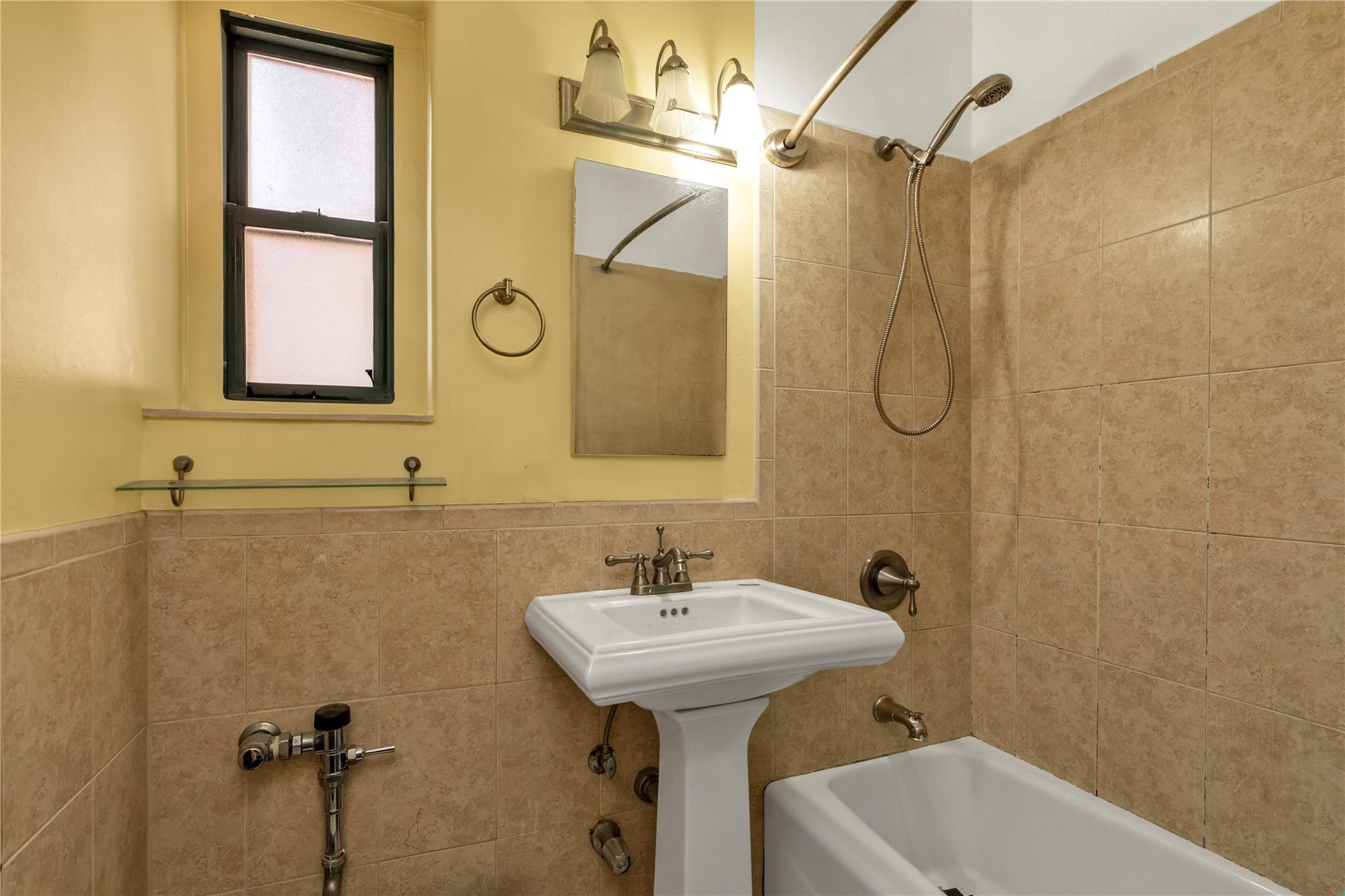 34-21 78 Street # 2I, Jackson Heights, NY 11372