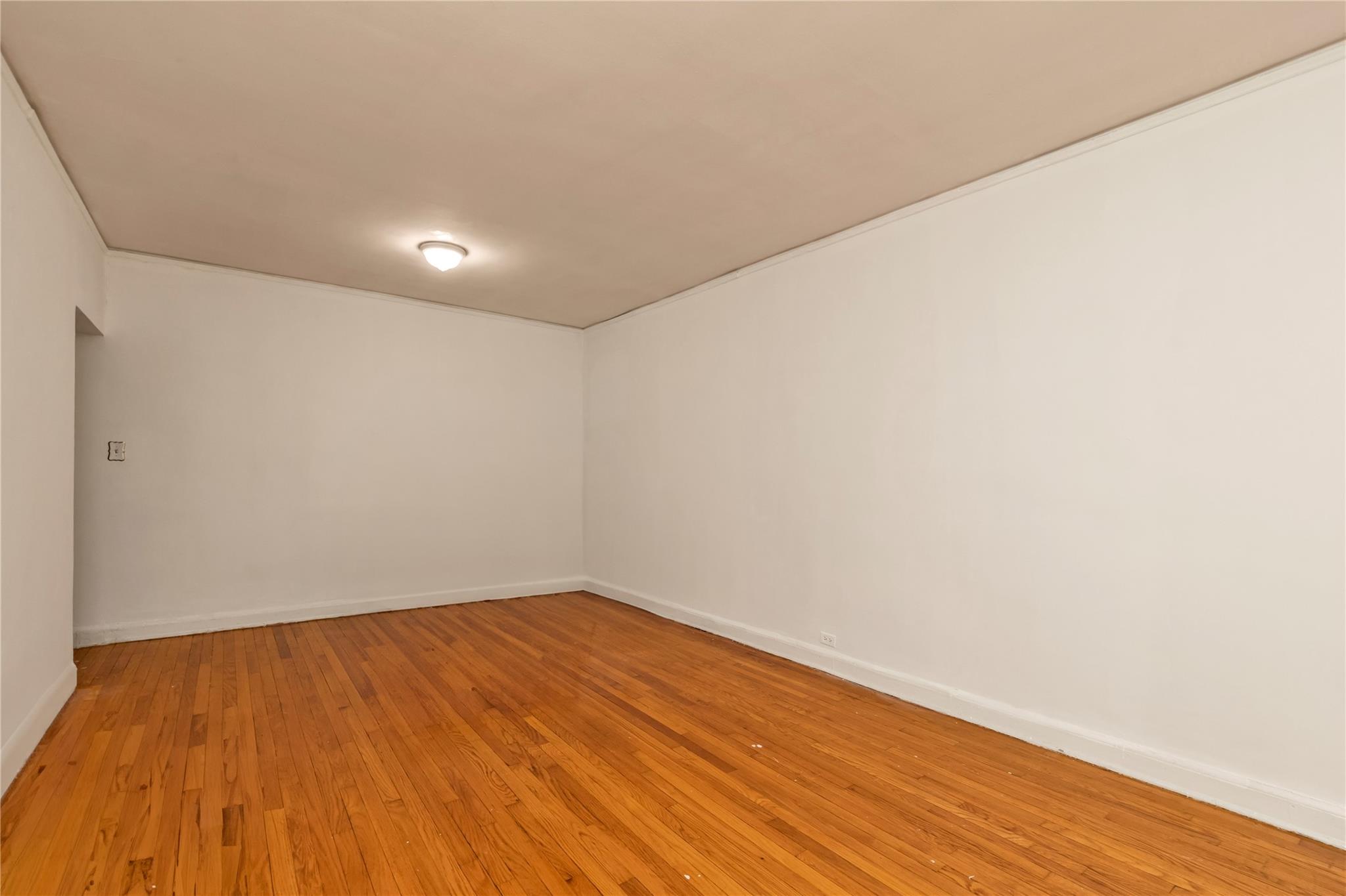 34-21 78 Street # 2I, Jackson Heights, NY 11372