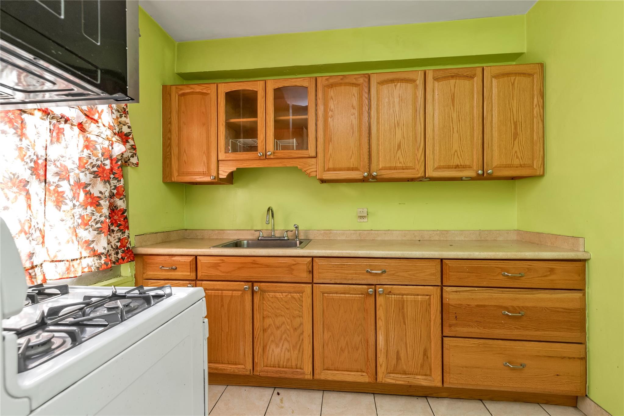 34-21 78 Street # 2I, Jackson Heights, NY 11372