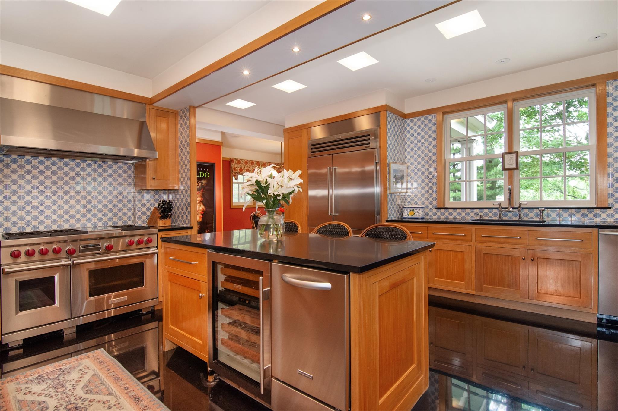 54 Hereford Road, Bronxville, NY 10708