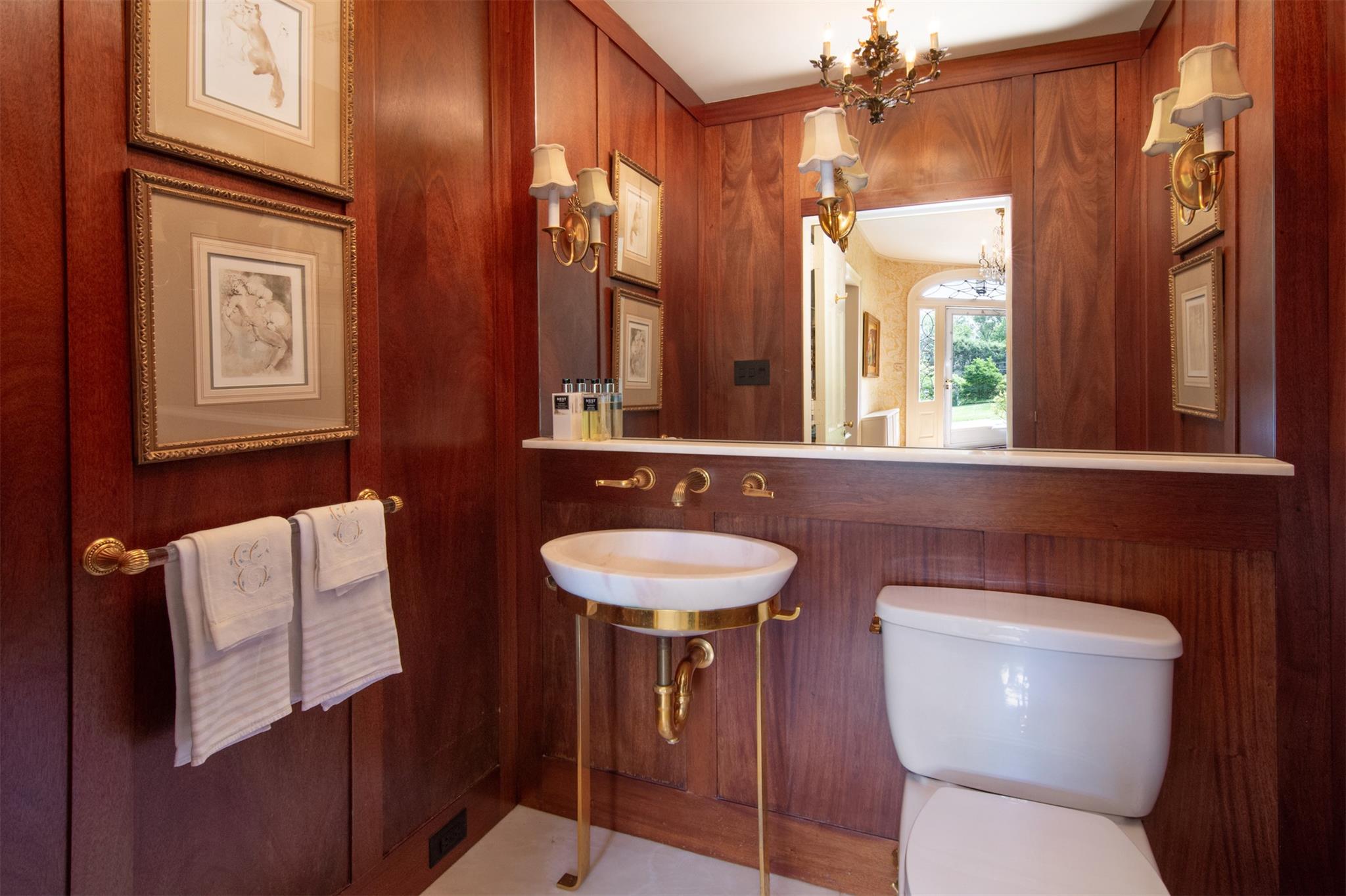 54 Hereford Road, Bronxville, NY 10708