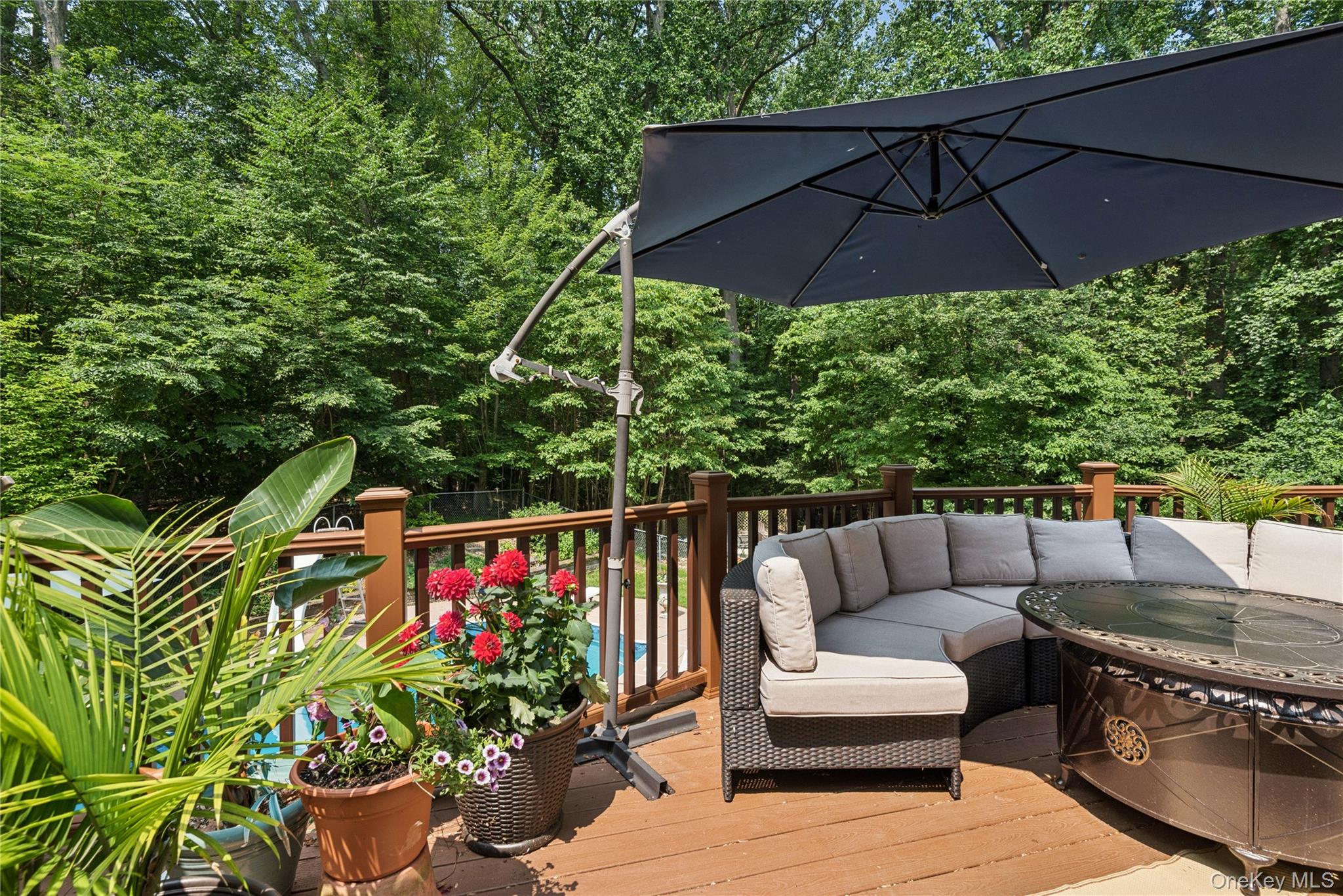 23 Bacon Road, Head Of The Harbor, NY 11780