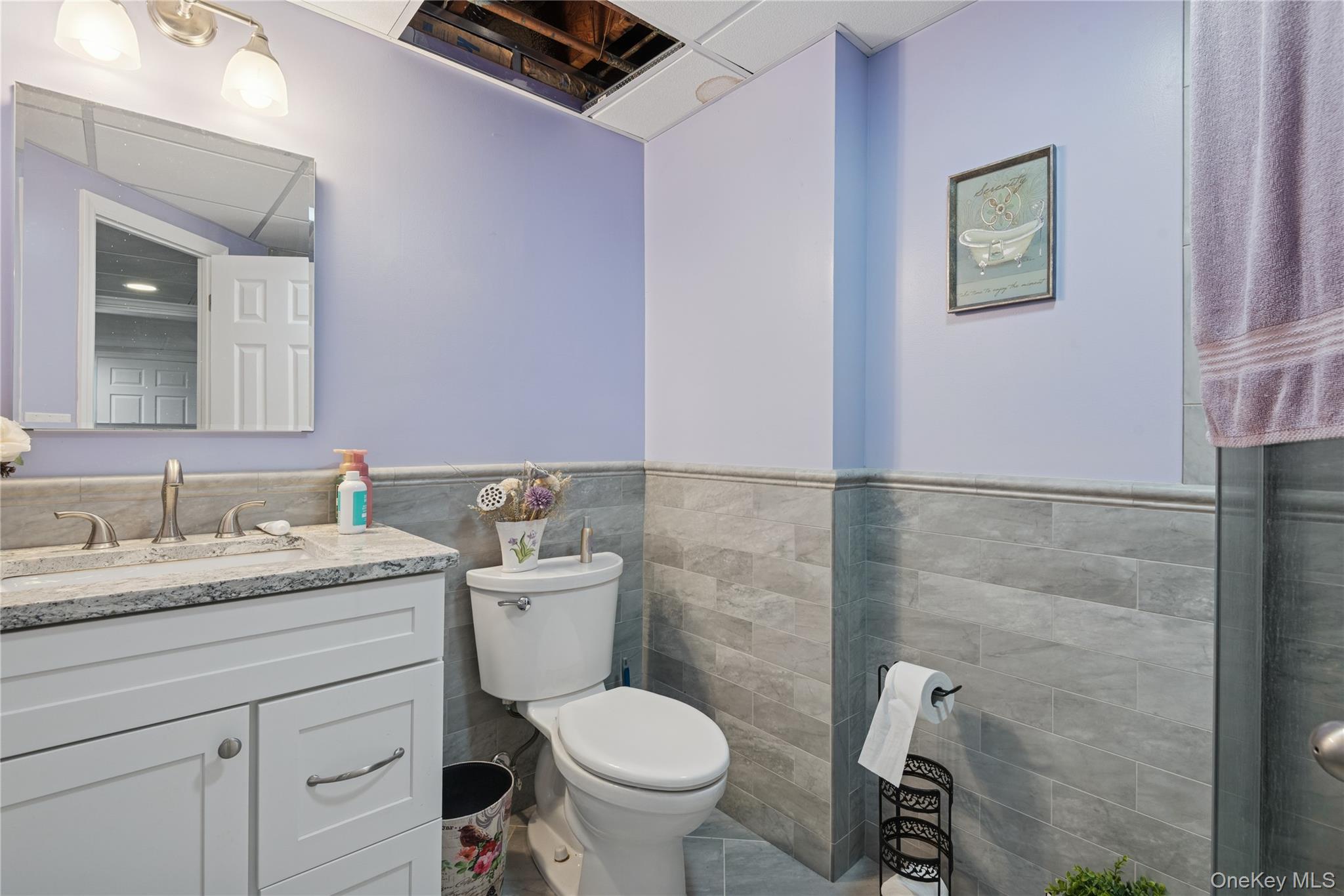 23 Bacon Road, Head Of The Harbor, NY 11780