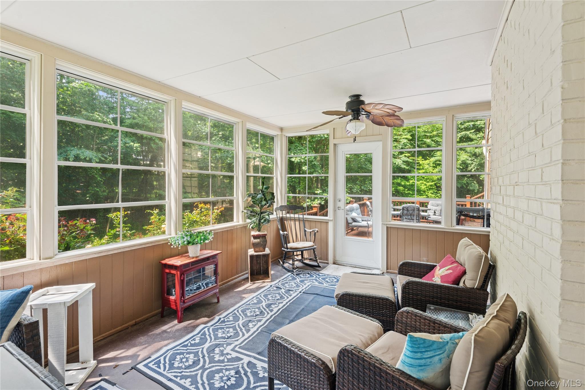 23 Bacon Road, Head Of The Harbor, NY 11780