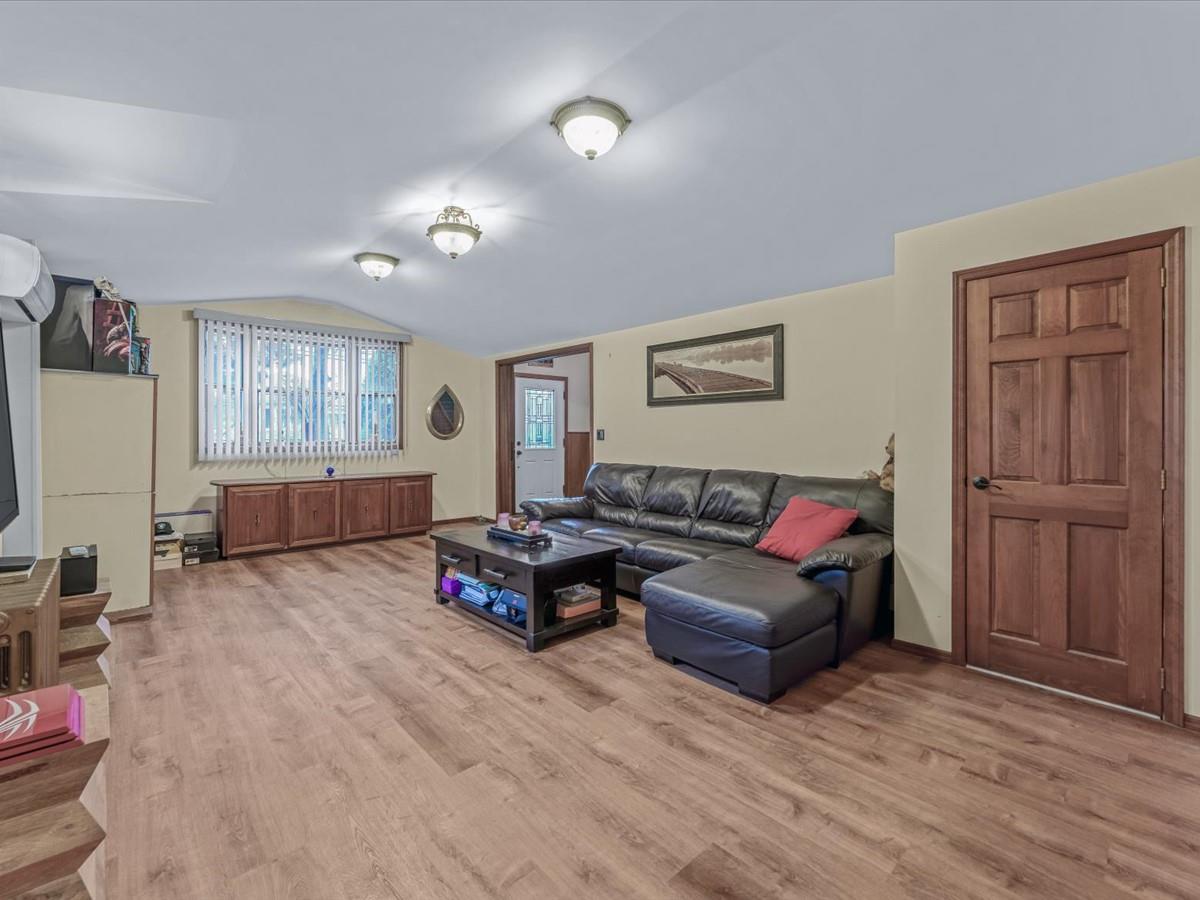125-11 7 Avenue, College Point, NY 11356