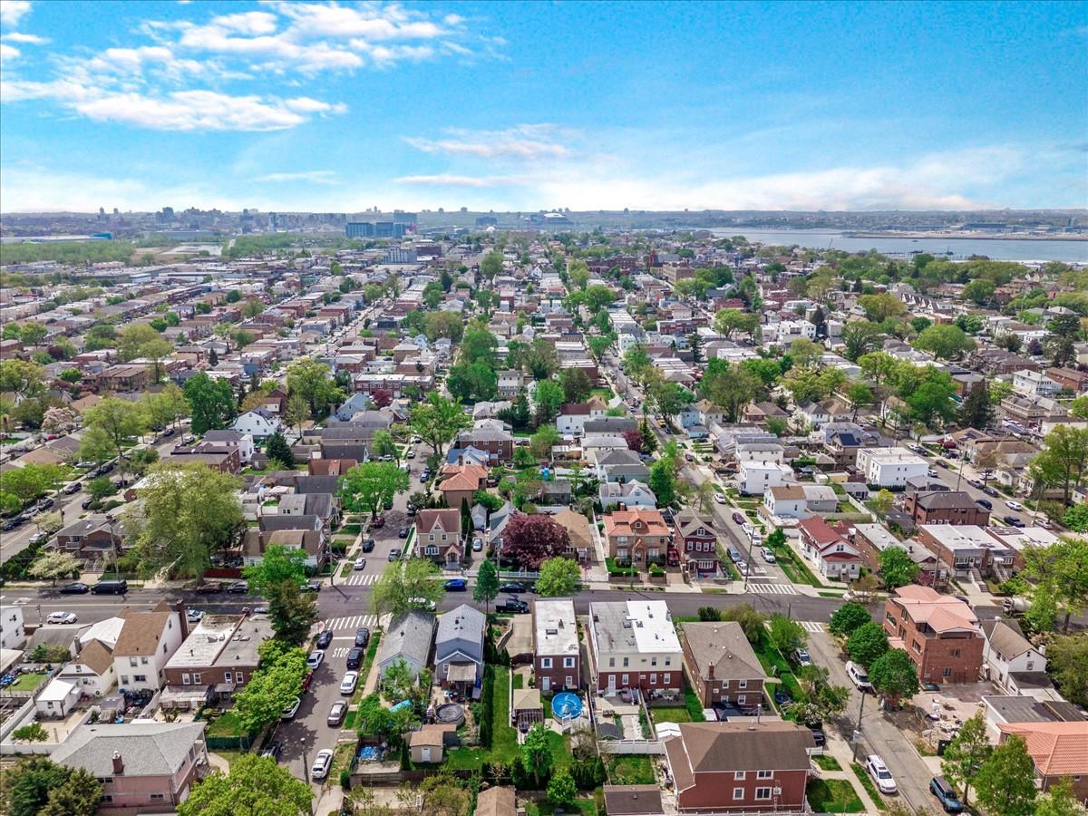 125-11 7 Avenue, College Point, NY 11356