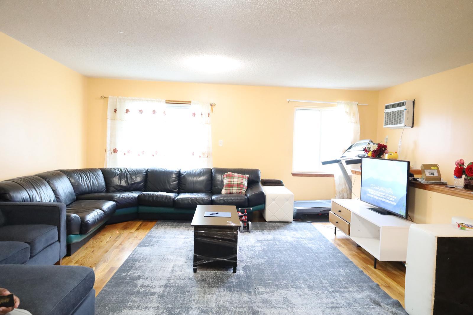 572 GLENMORE AVENUE, Brooklyn, NY 11207