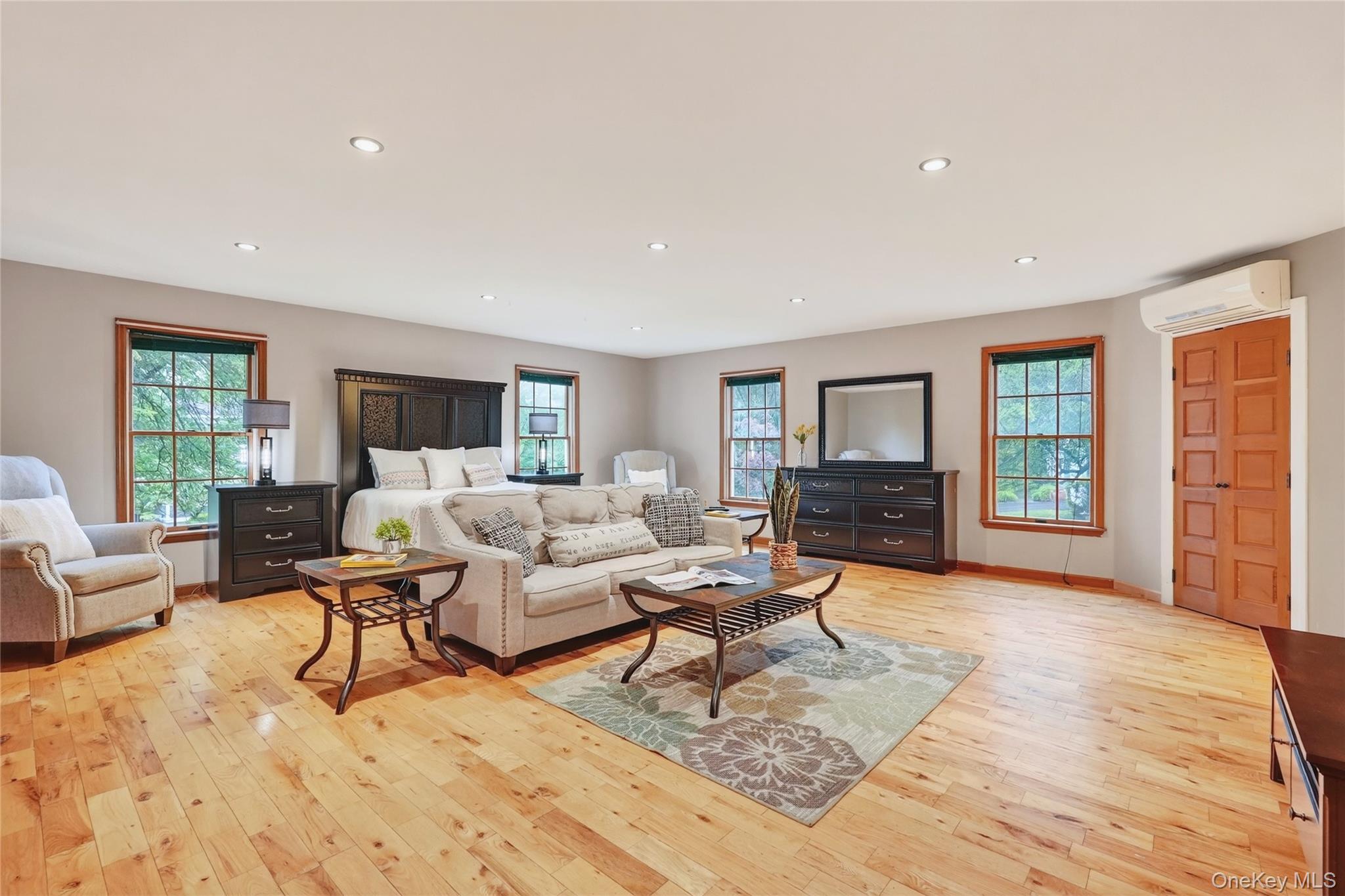 46 Heritage Court, Kingston, NY 12401