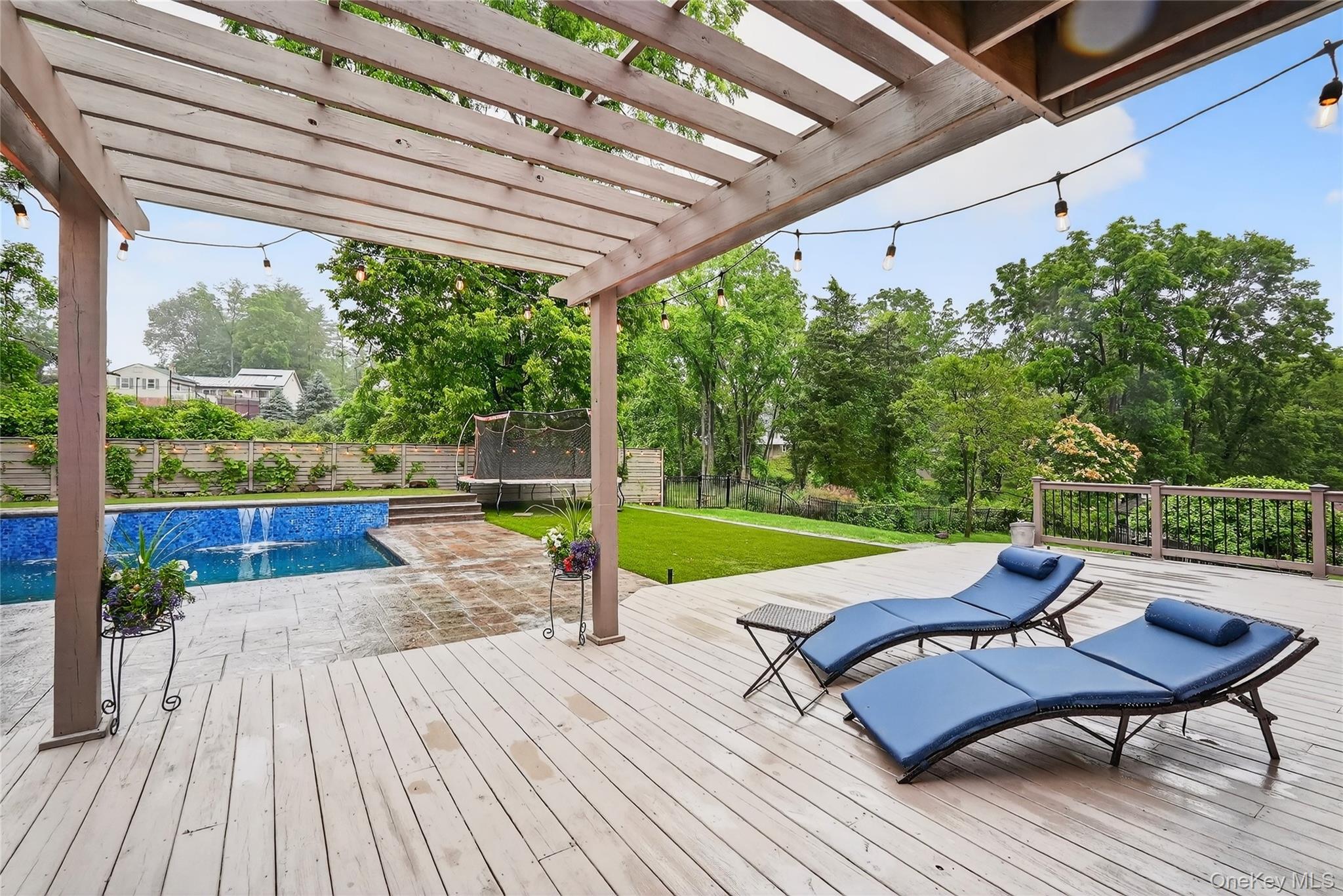 46 Heritage Court, Kingston, NY 12401